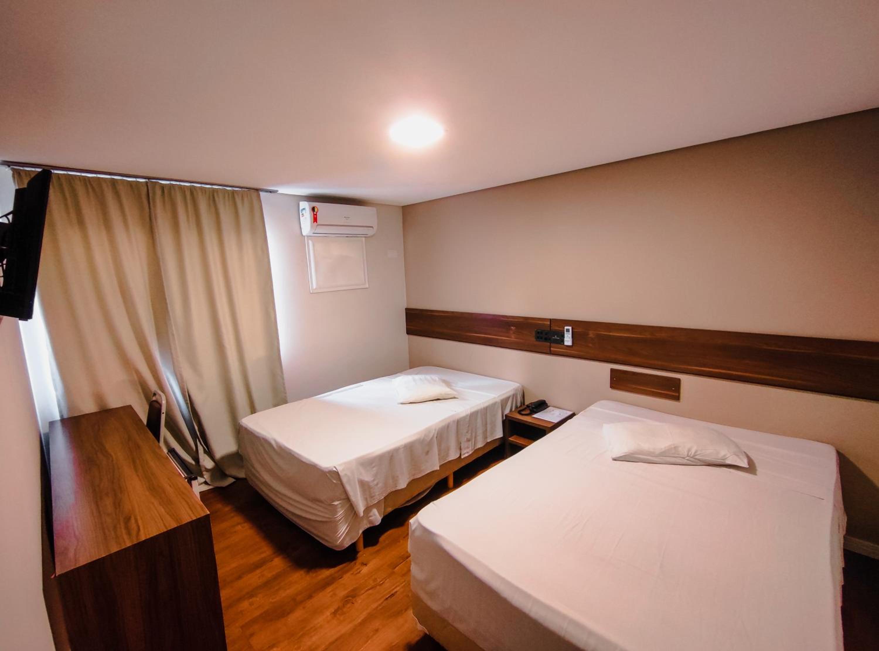 Superior Twin Room - Photo 4