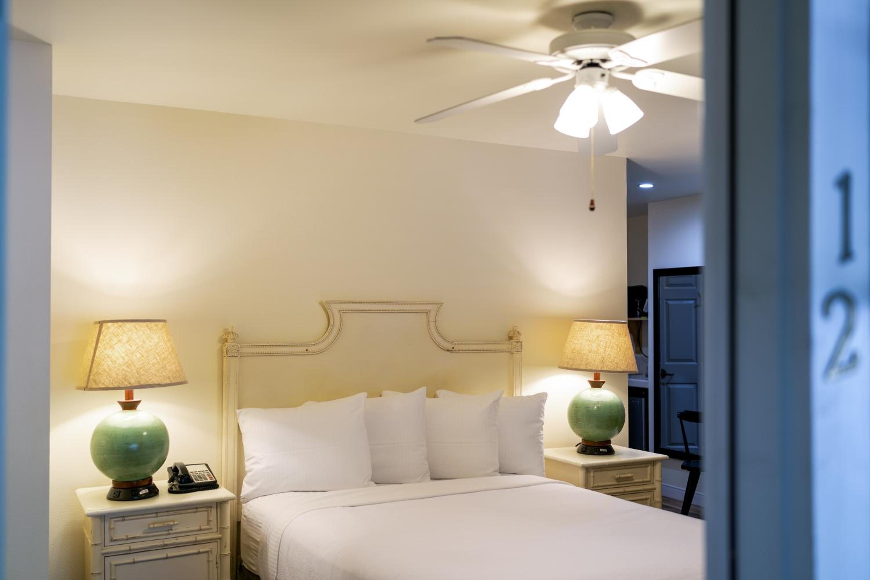 Queen Room - Disability Access