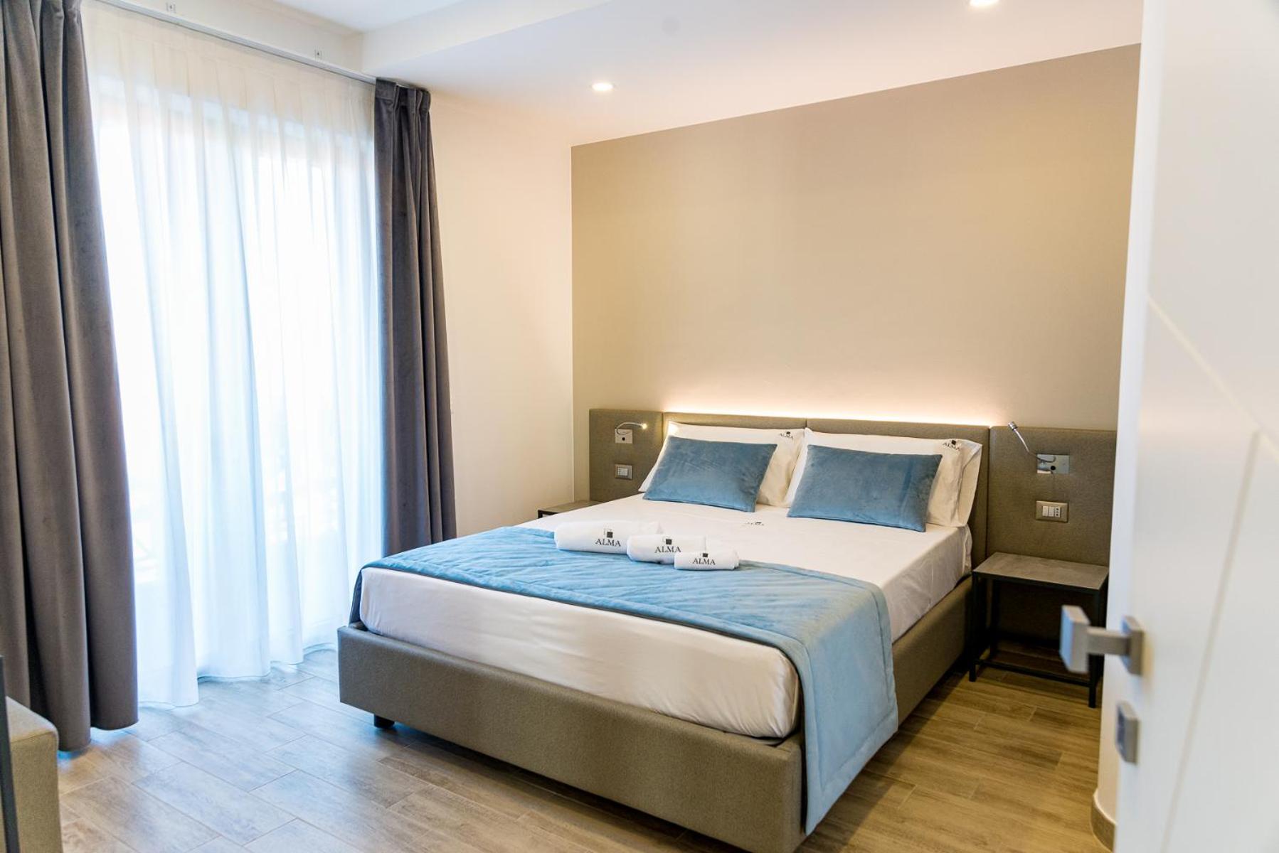 Deluxe Double Room with Balcony