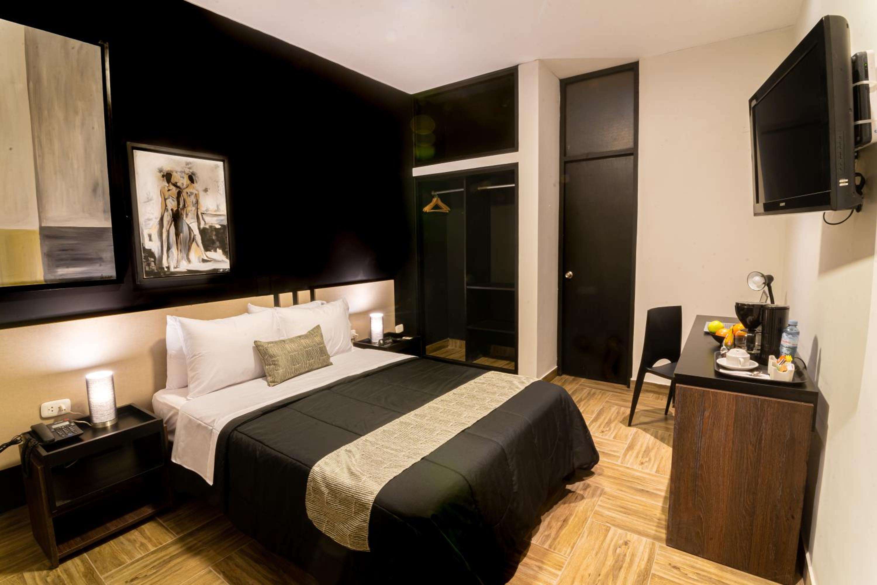 Double Room - Photo 1