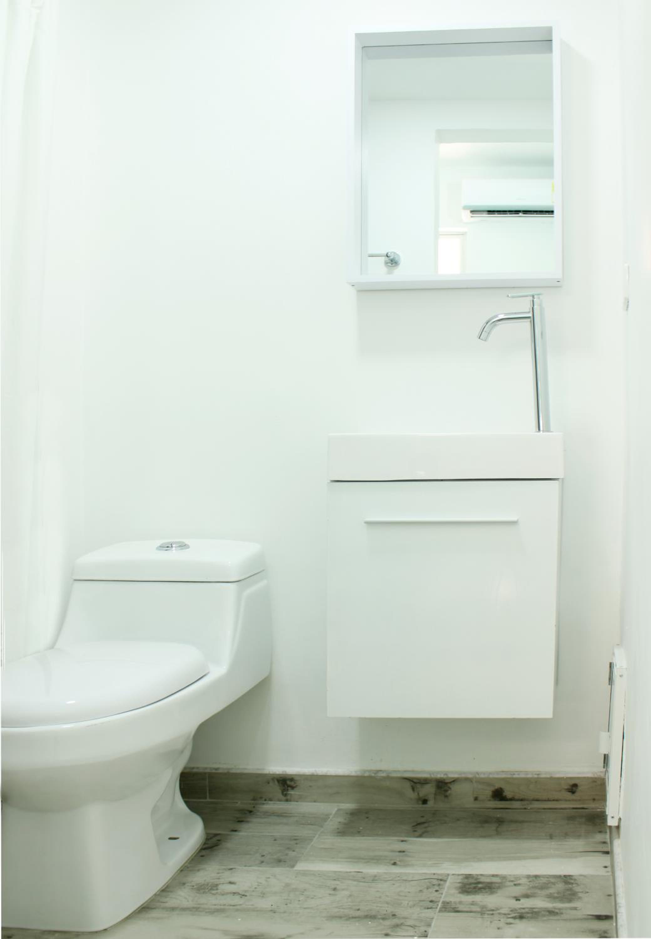 Single Room photo 2