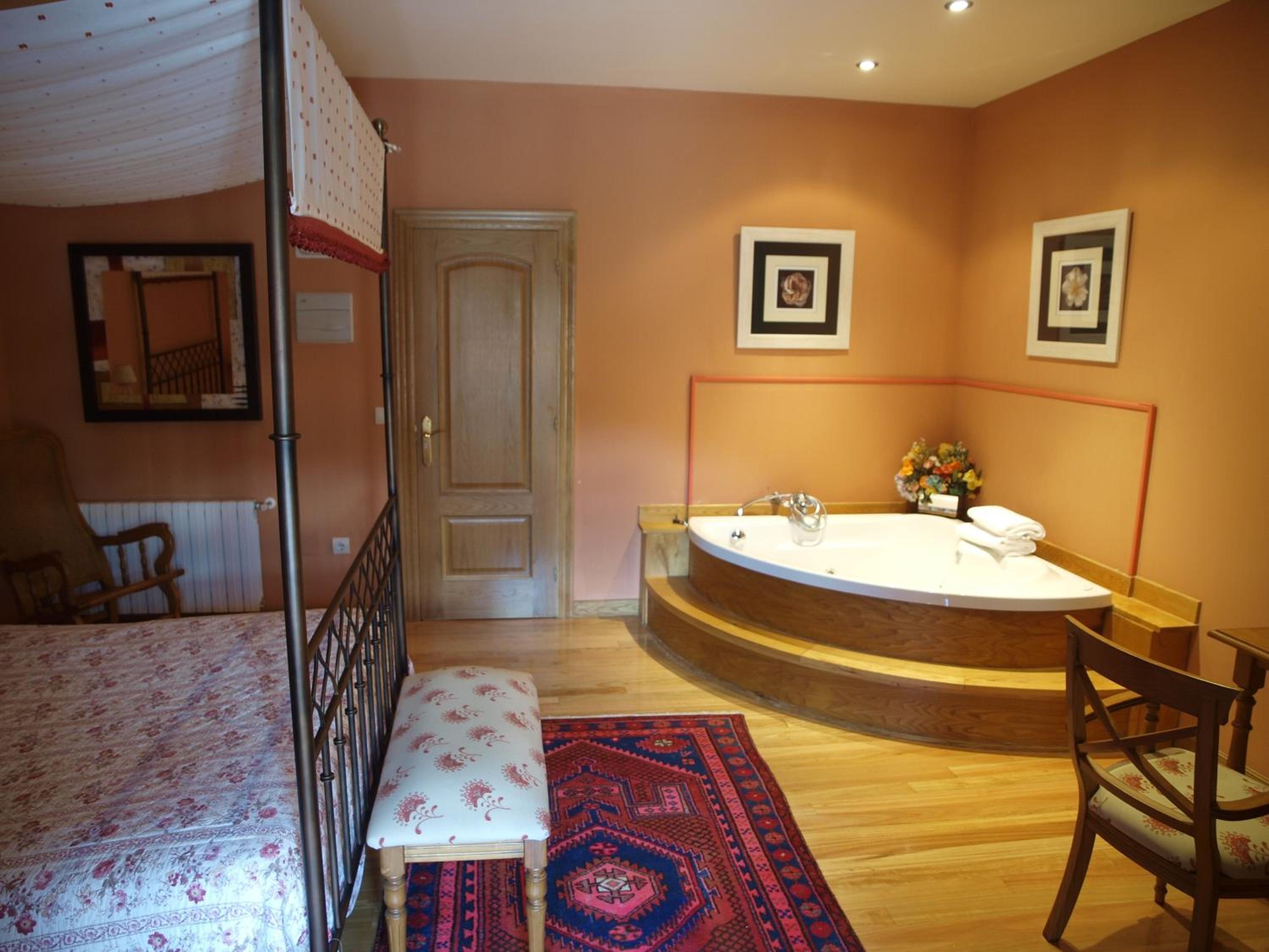Superior Double Room - Photo 3