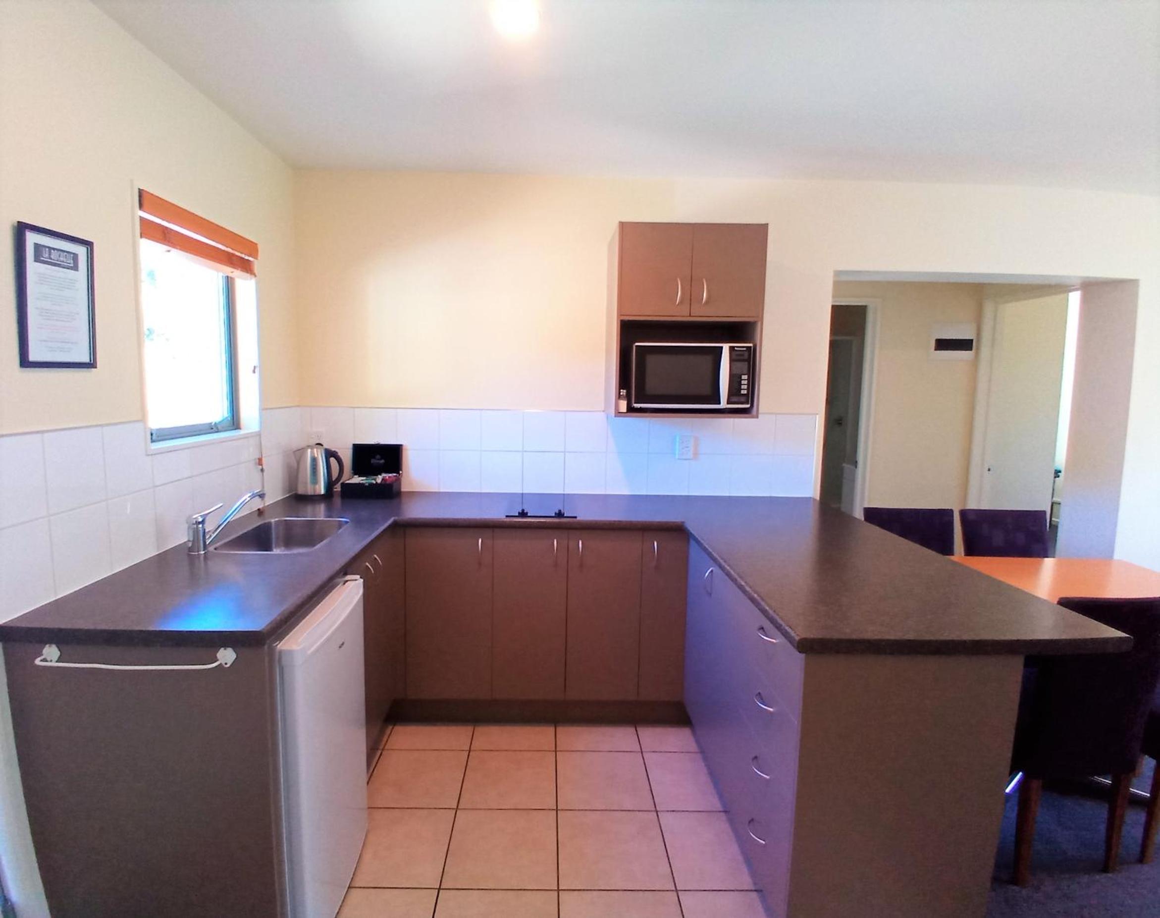Apartment with Balcony photo 2