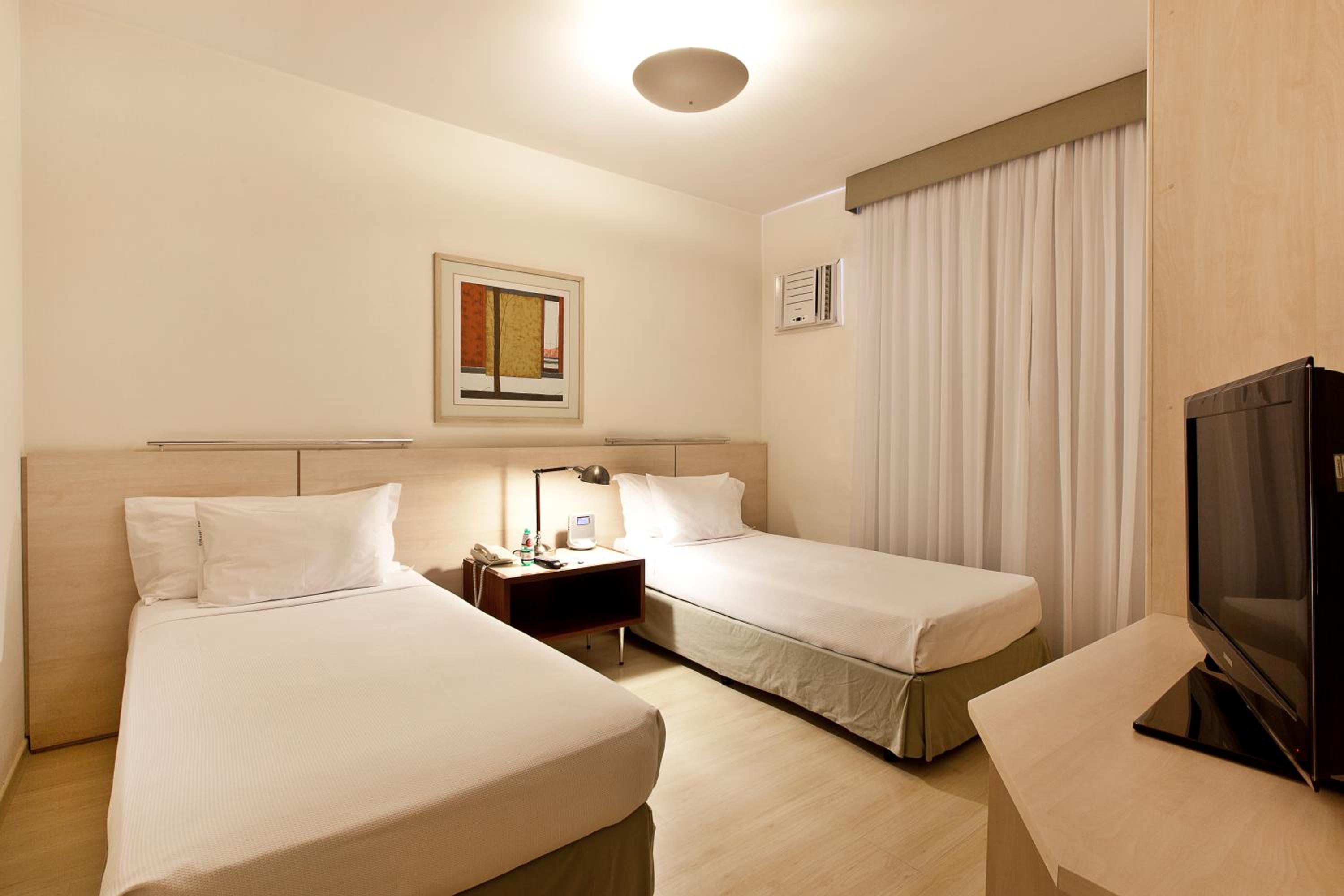 Executive Twin Suite - Photo 1
