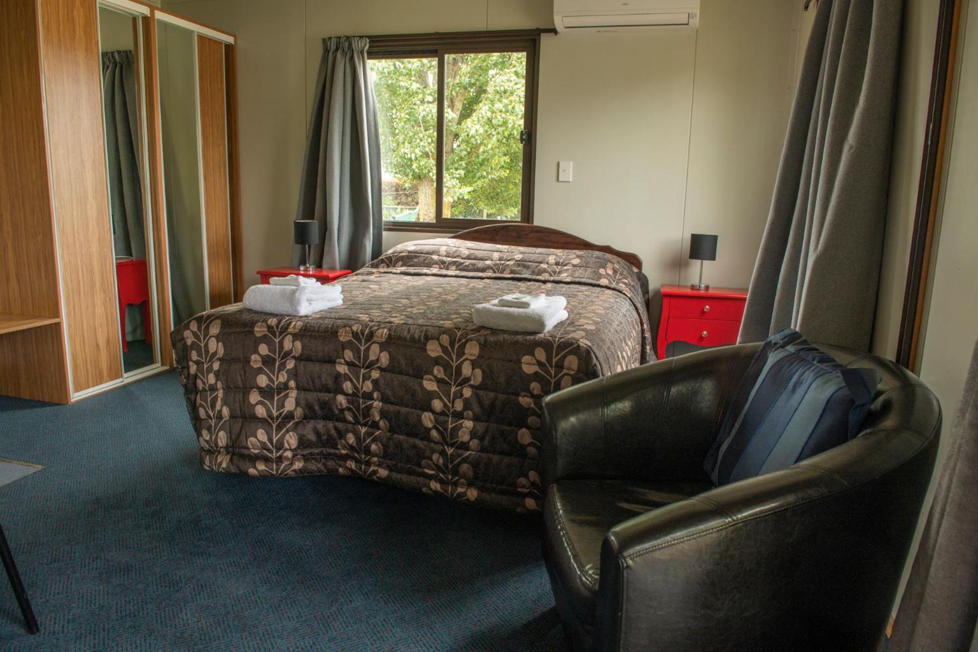One Bedroom Unit photo 1