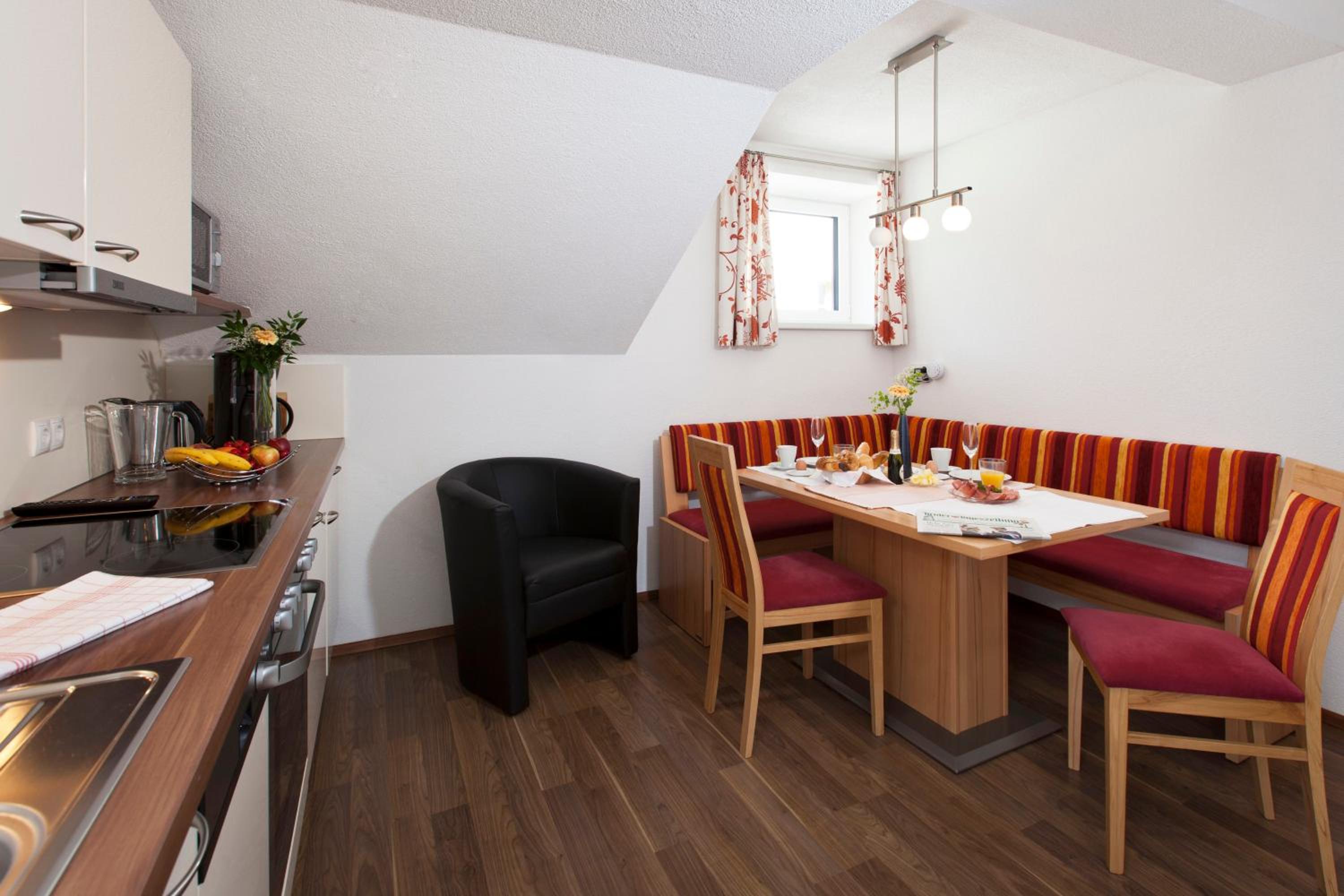 Apartment with Terrace photo 2