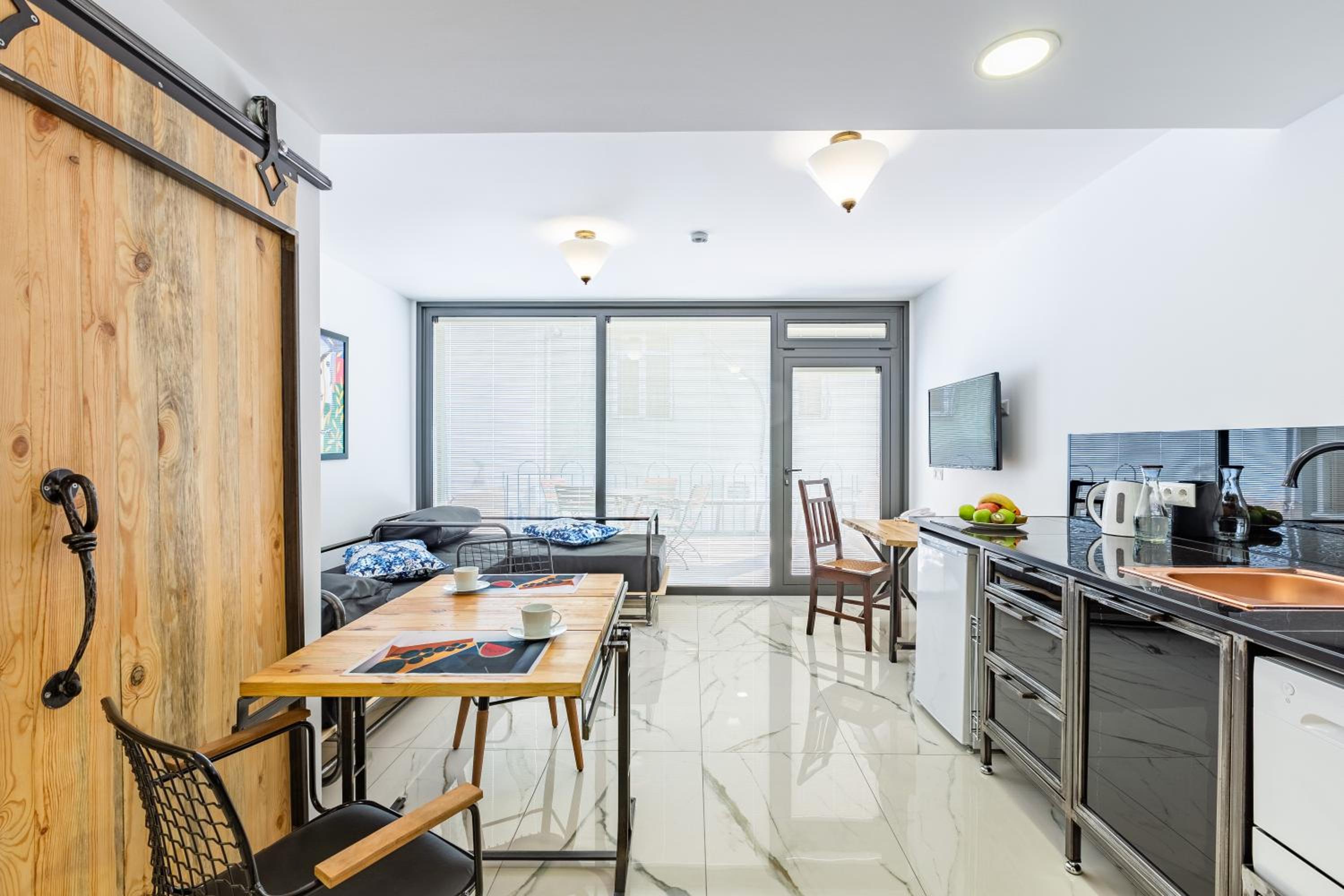 Twin Room with Terrace photo 3