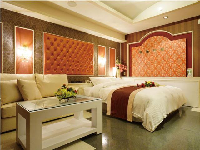 Standard Queen Room photo 2