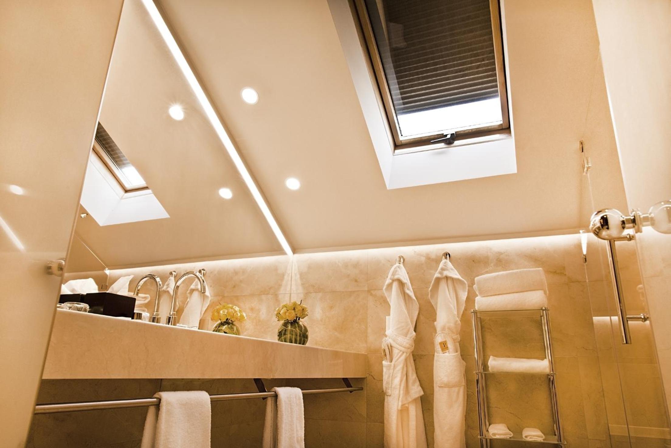 Superior Double or Twin Room with Terrace