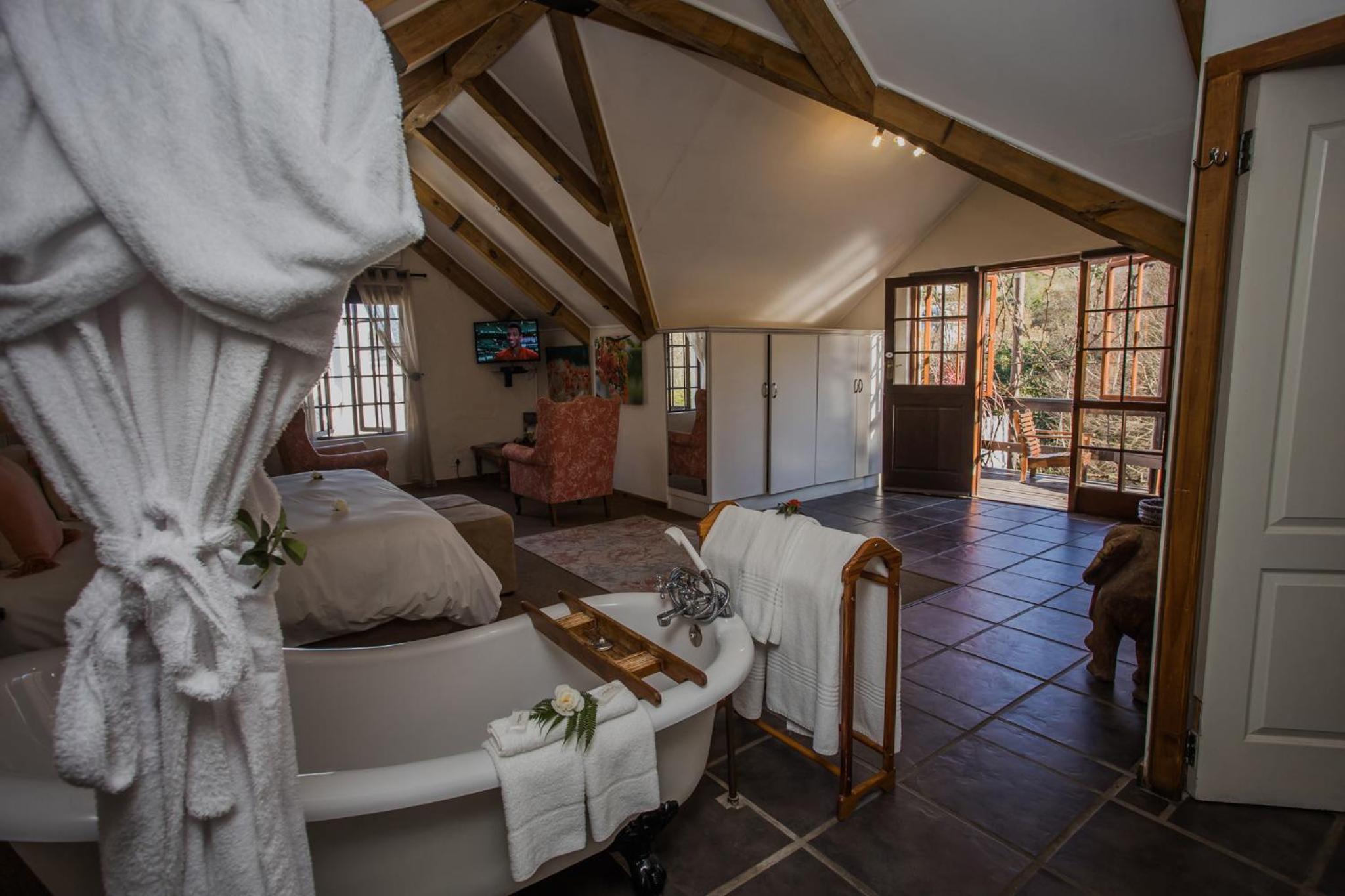 Luxury Loft Room with Stairs (Barn Owl) - Photo 8