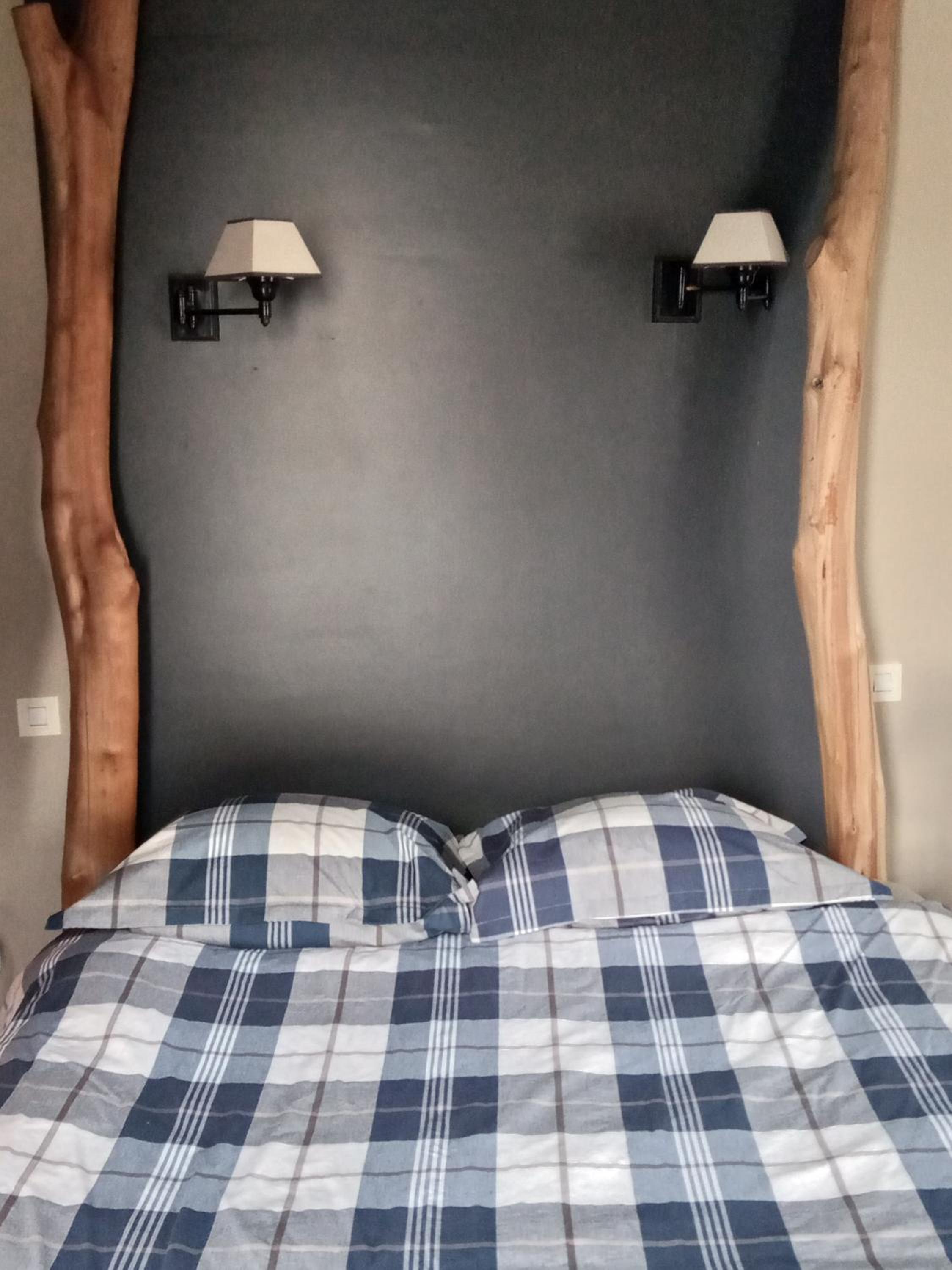 Double Room with Private Bathroom - Photo 1