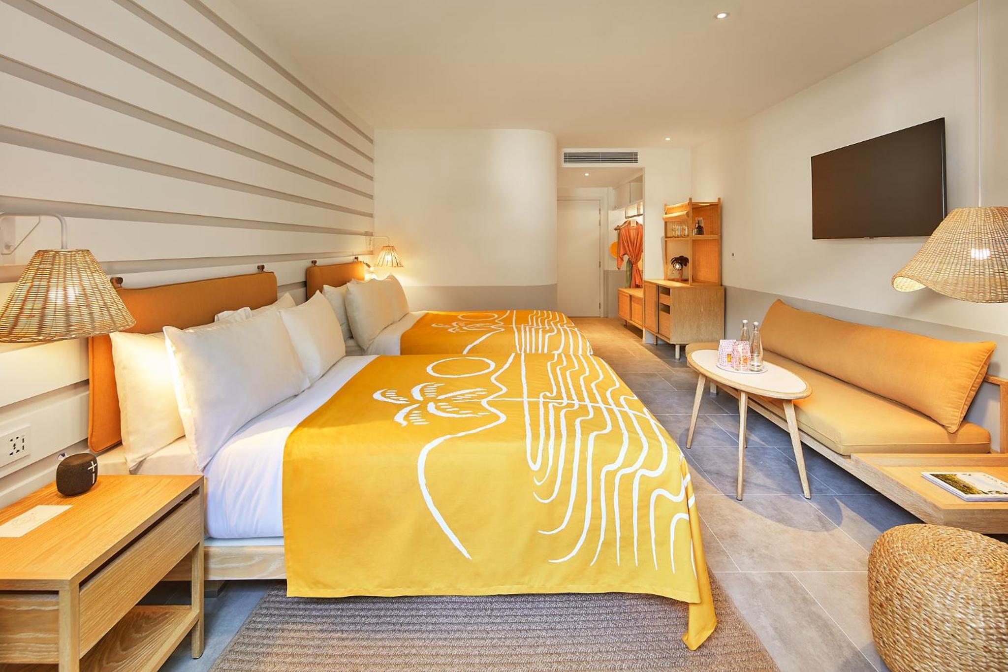 Standard Twin Room - Photo 2