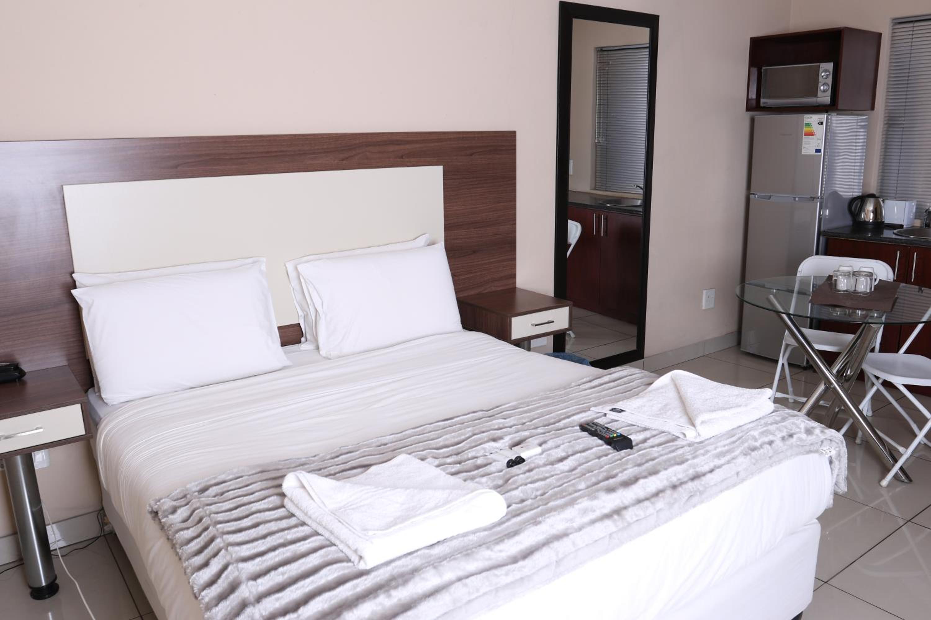 Budget Double Room photo 1