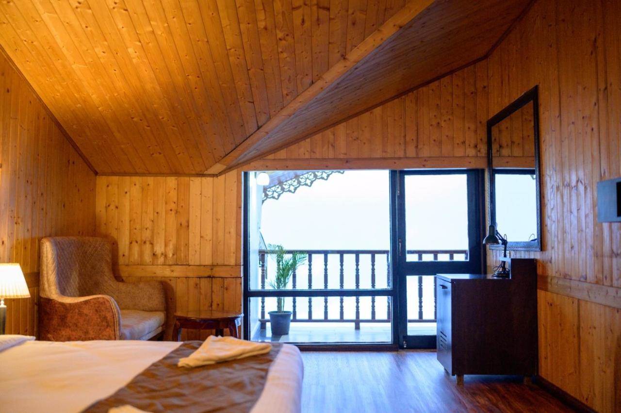Kanchenjunga Room photo 3