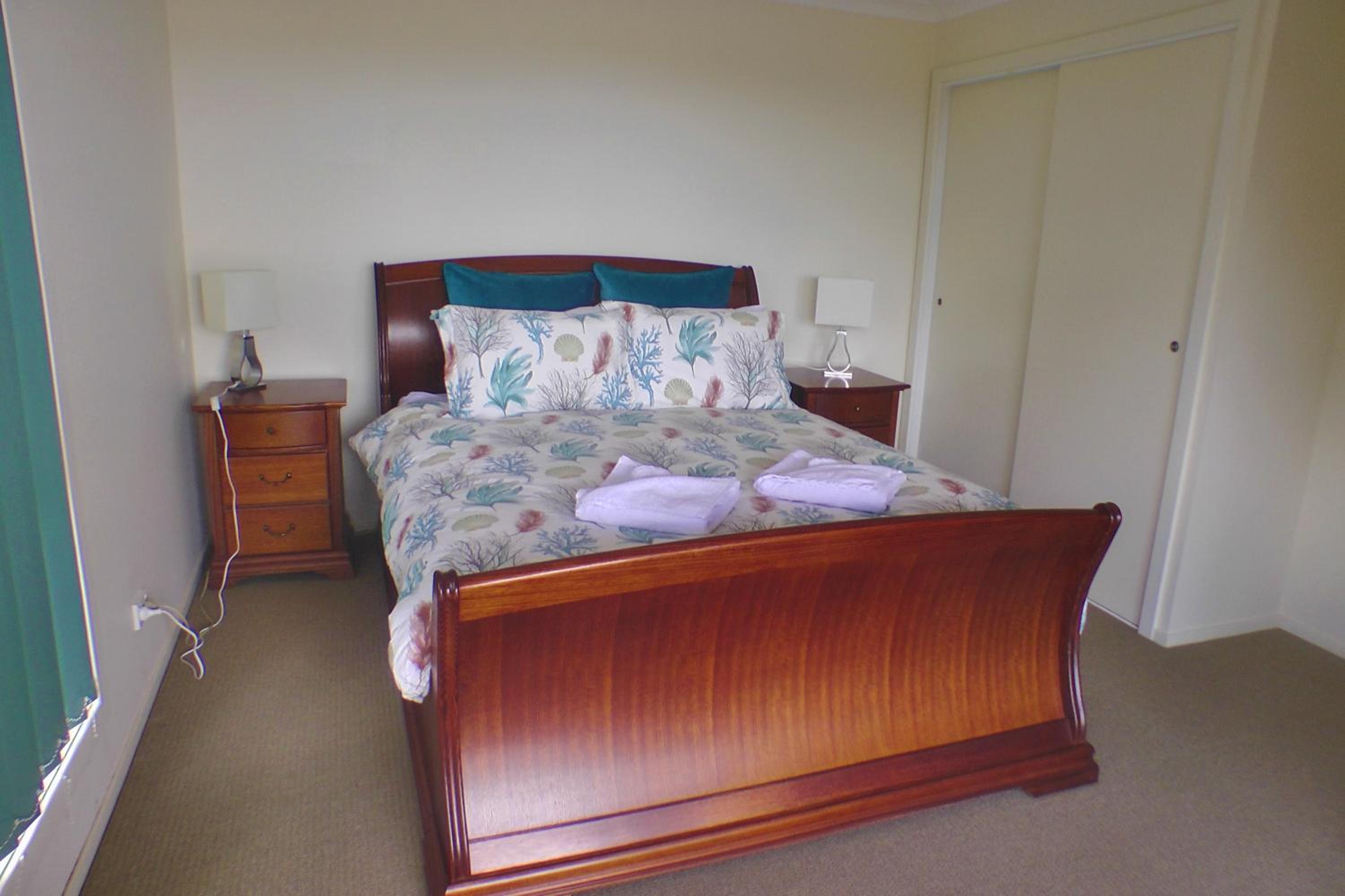 Three-Bedroom House photo 1