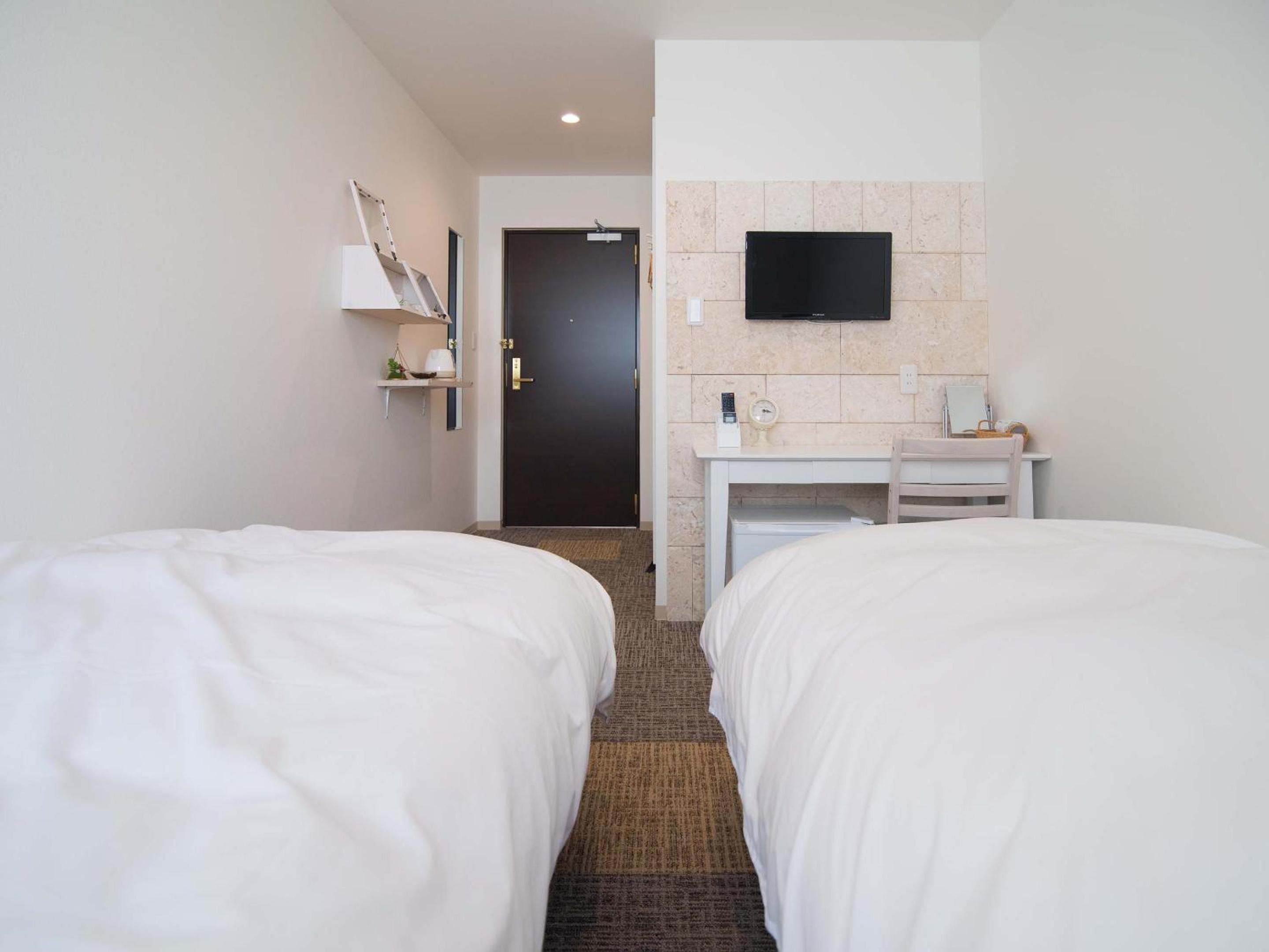 Twin Room with Shower photo 1