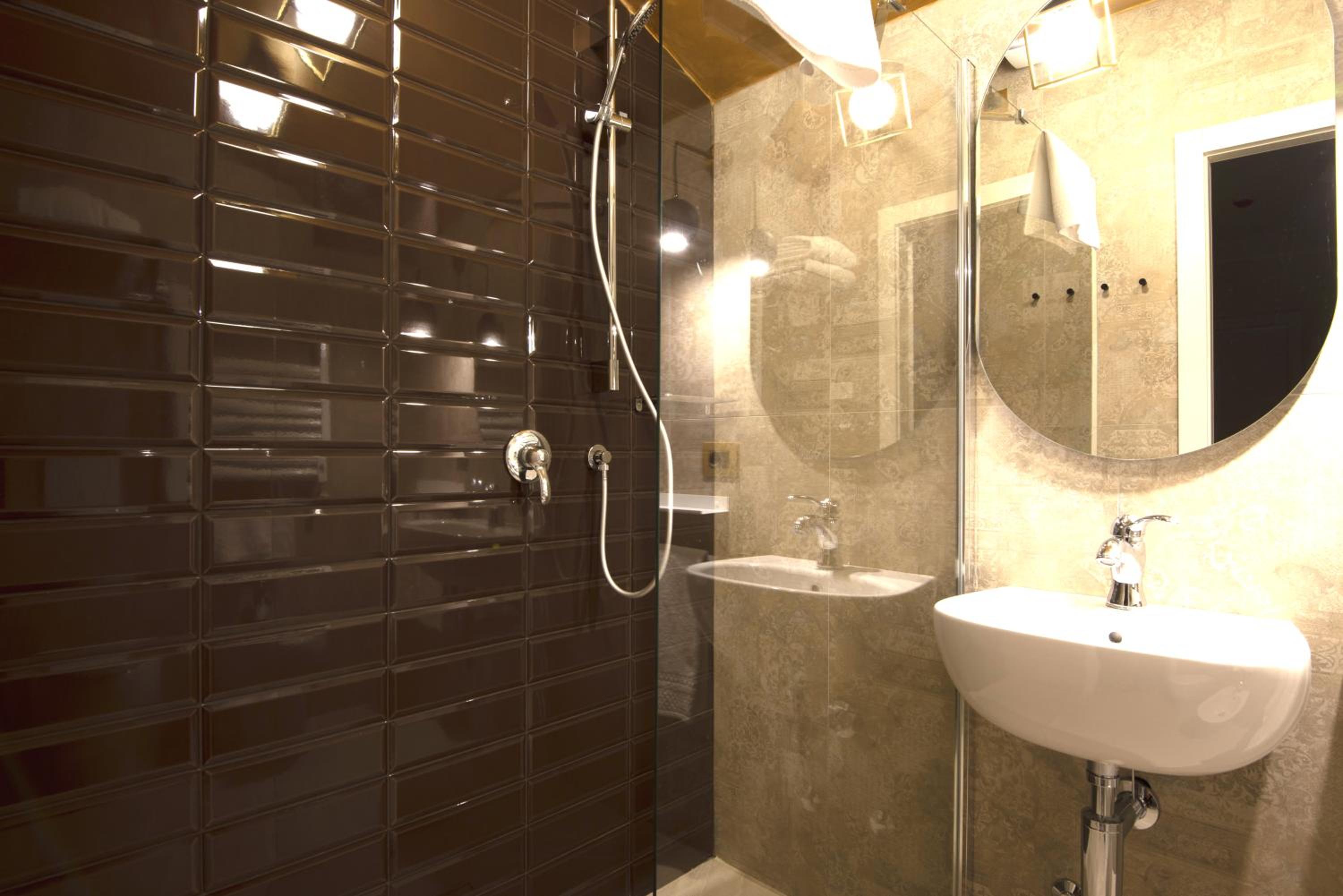 Deluxe Family Room - Photo 3
