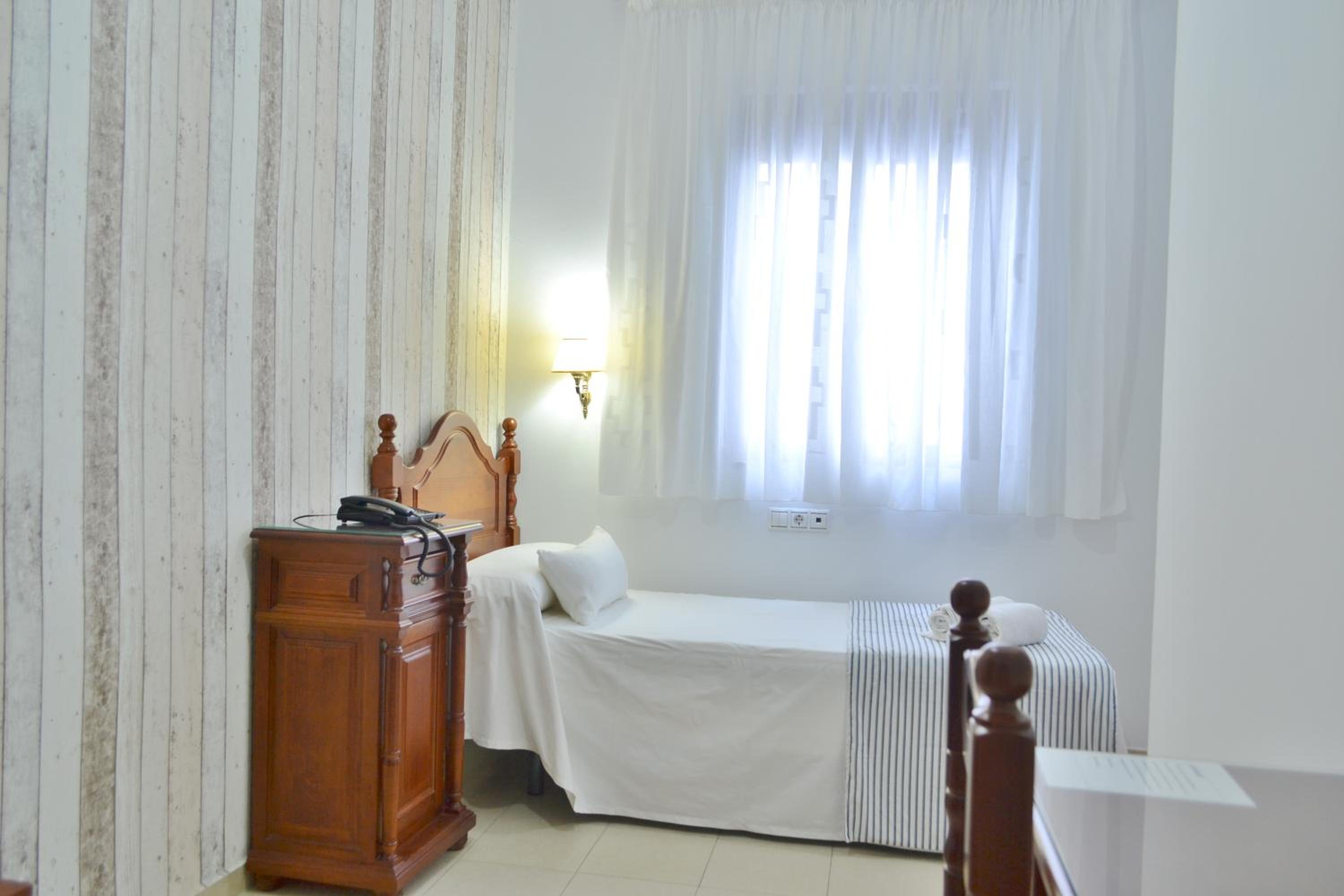 Single Room photo 3