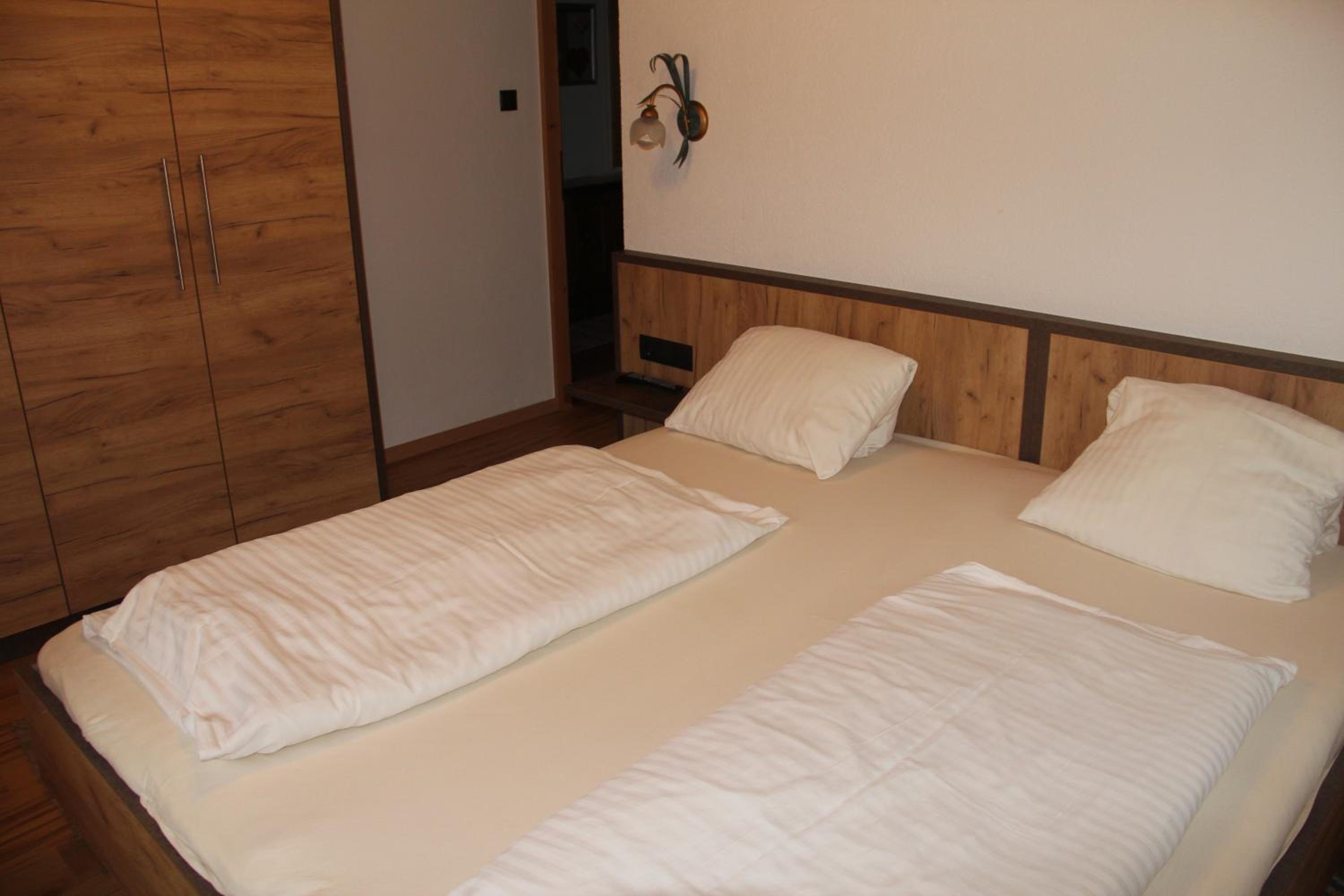 Two-Bedroom Apartment - Photo 5