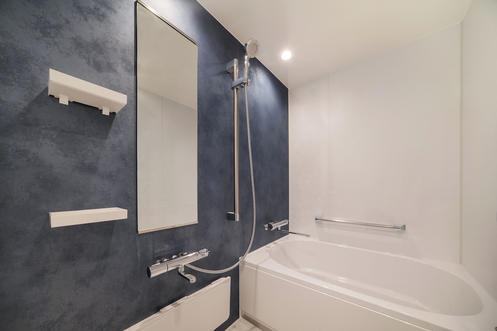 Superior Triple Room, Non Smoking (Renewal) photo 3
