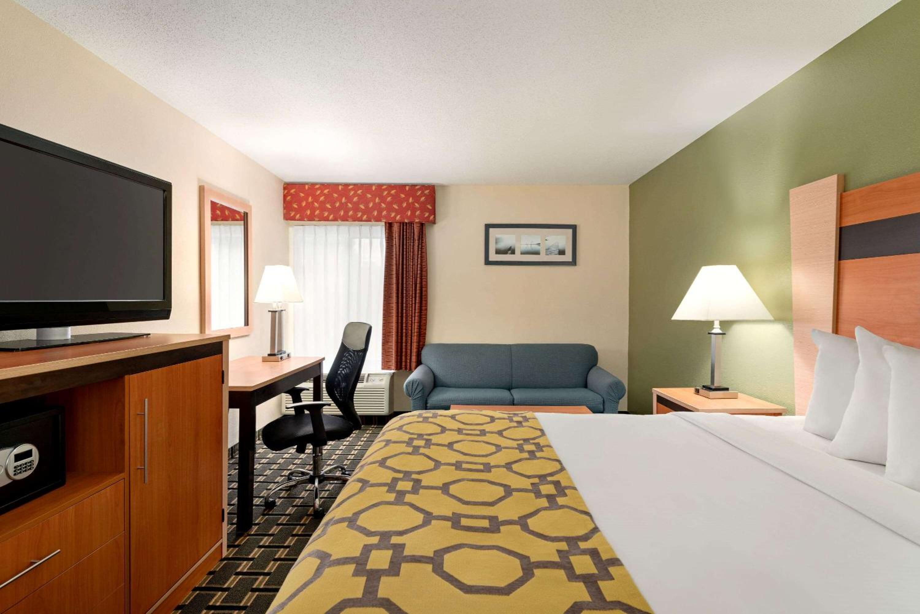 Superior King Room - Non-Smoking photo 1