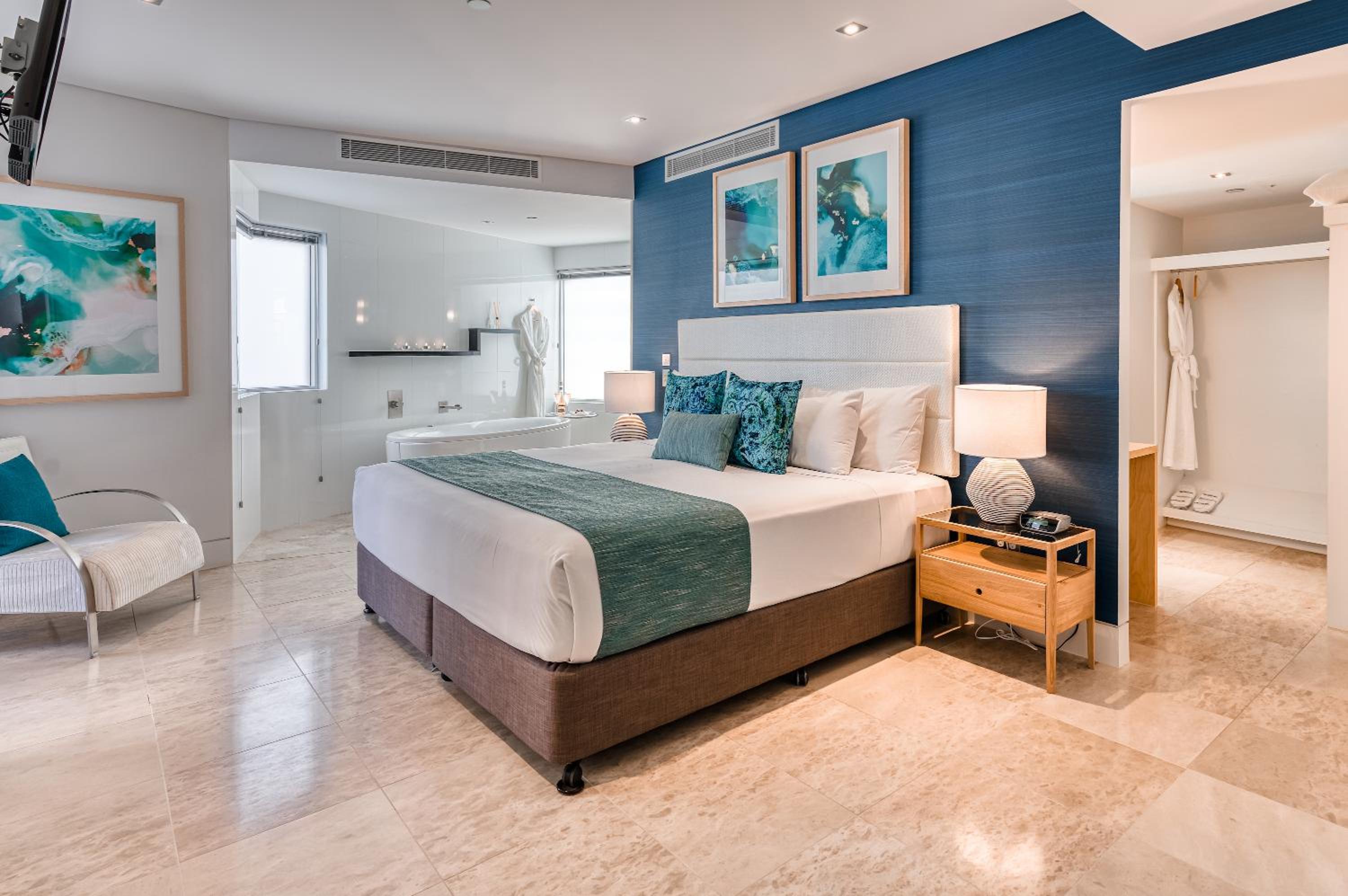 Three-Bedroom Suite with Ocean View
