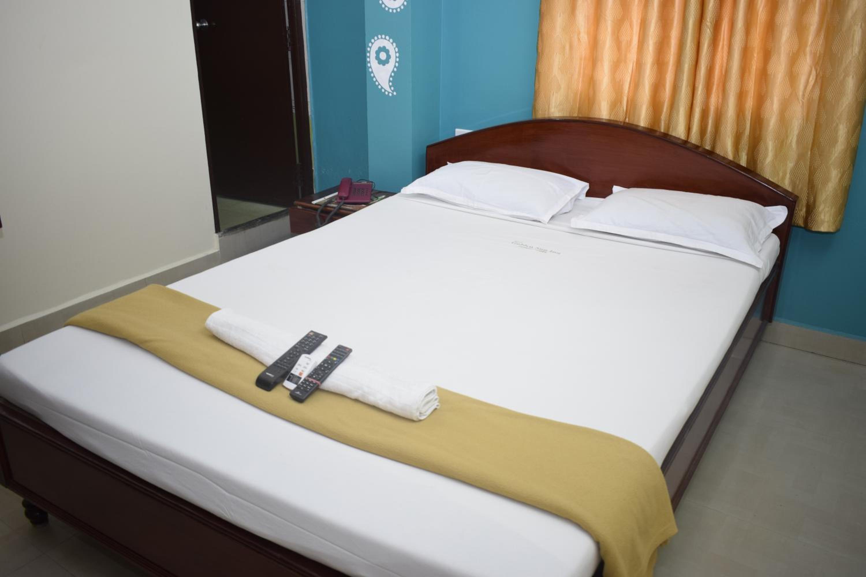 Standard Double Room - Photo 19