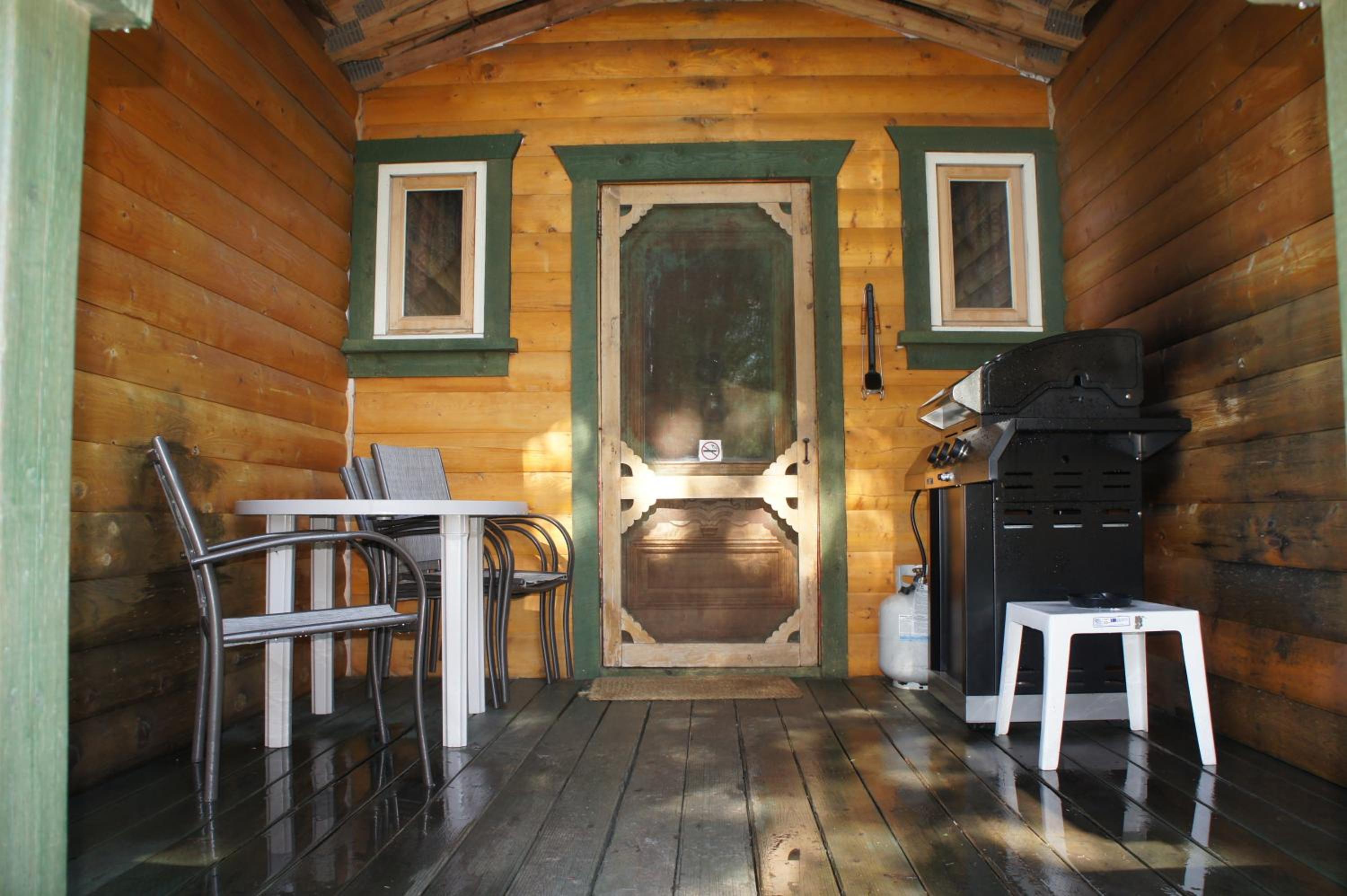 Two-Bedroom Cottage photo 3