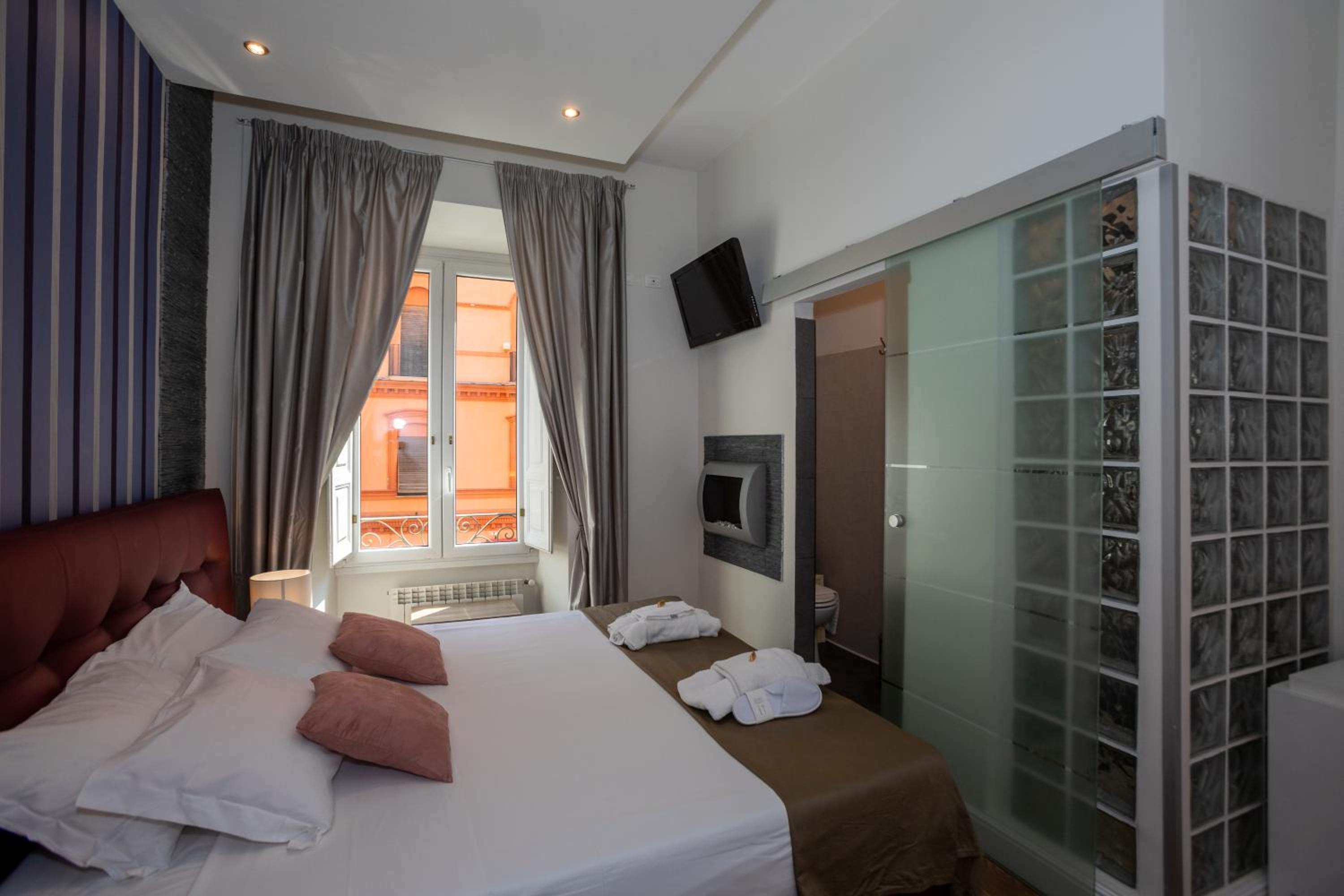 Superior Twin Room with City View