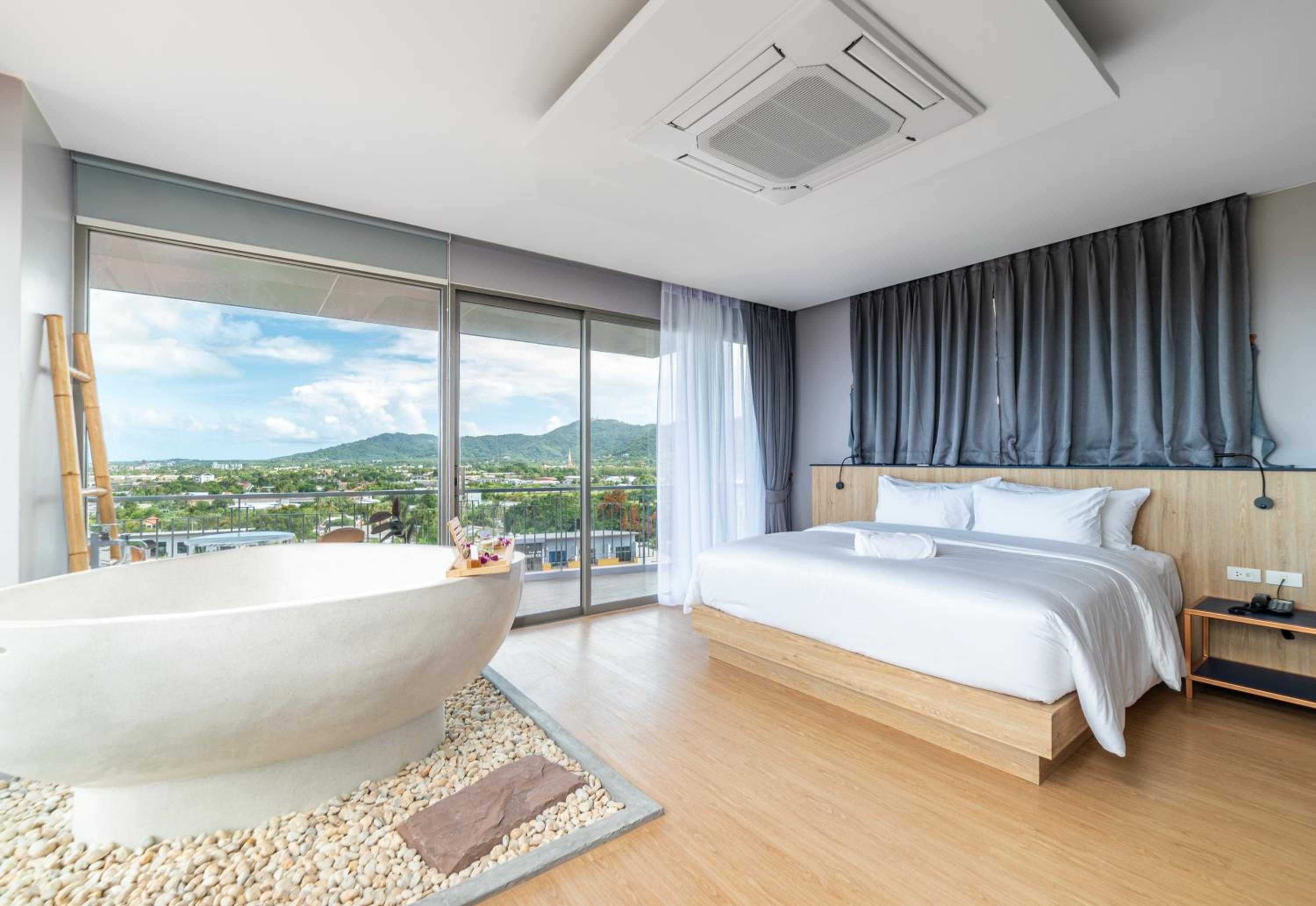 Premium Suite
