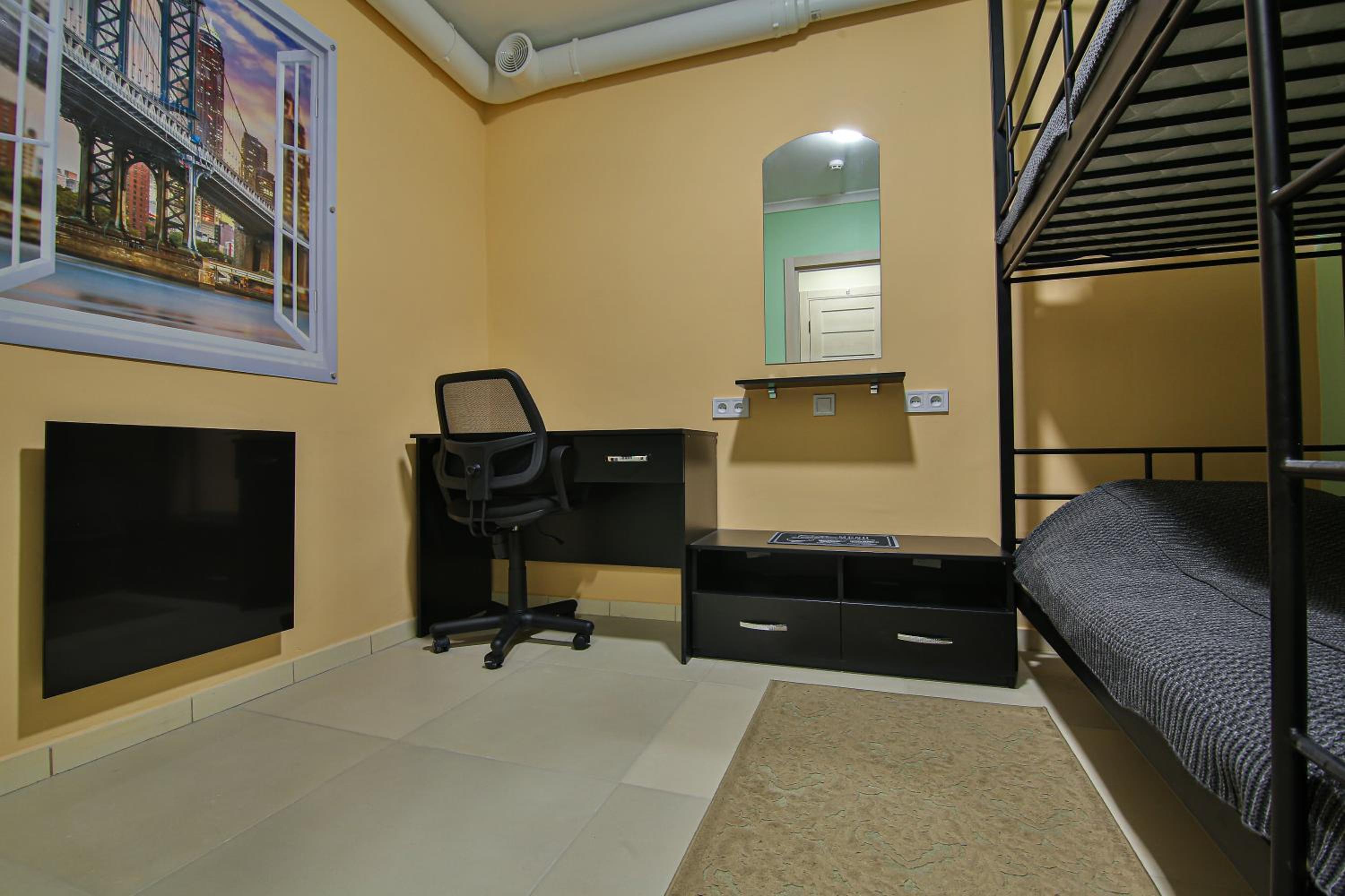 Economy Twin Room photo 2