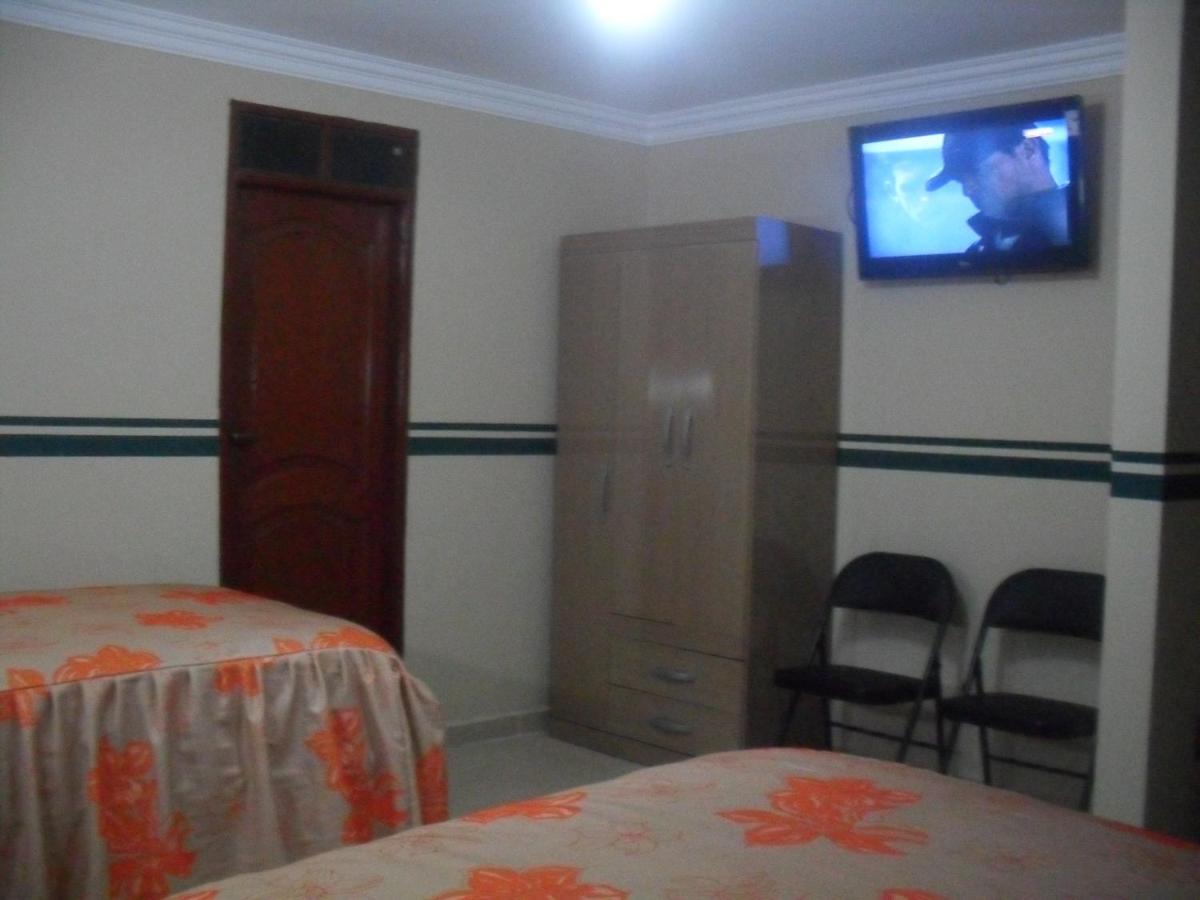 Family Room with Private Bathroom photo 2