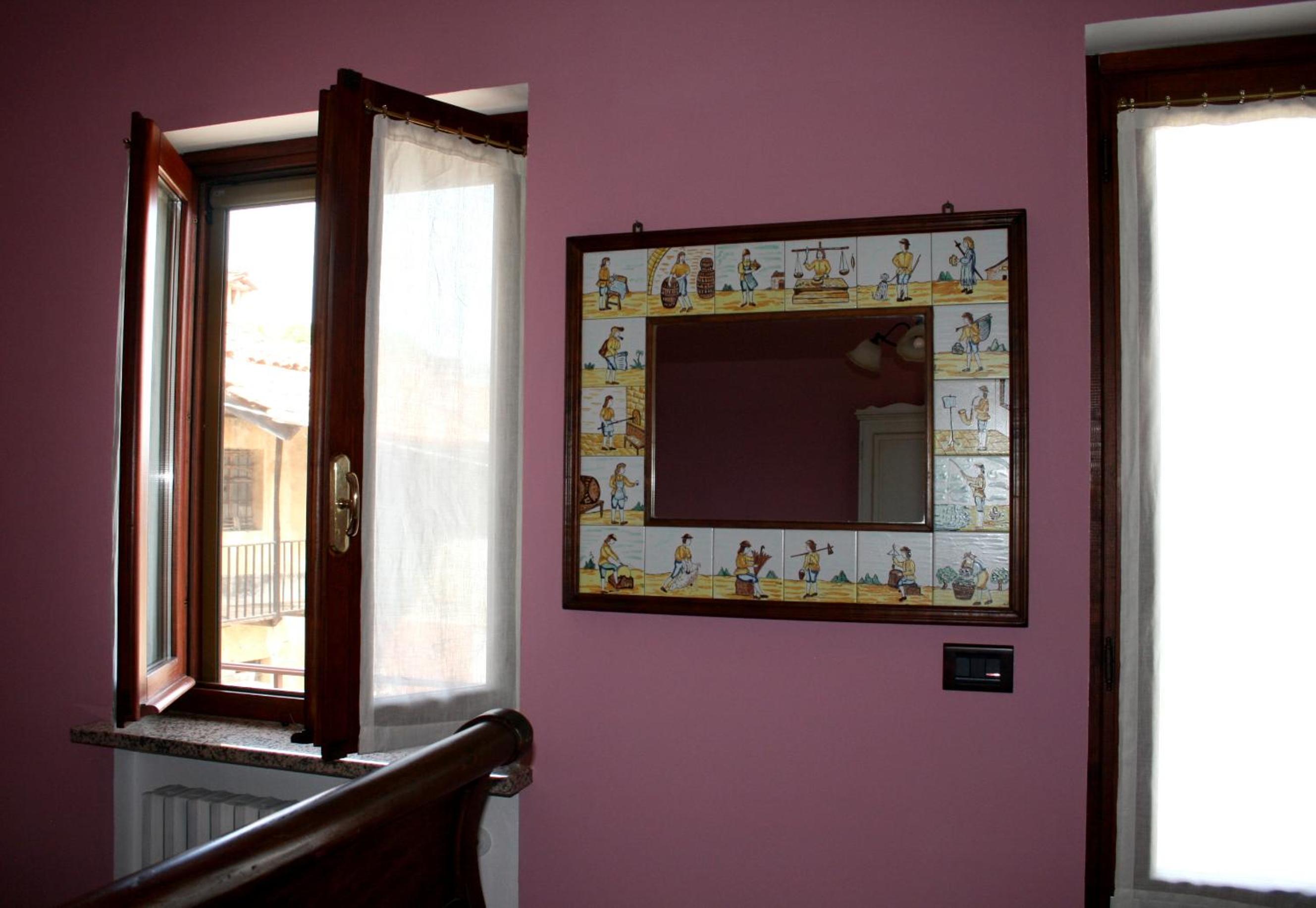Family Room with Private Bathroom photo 2
