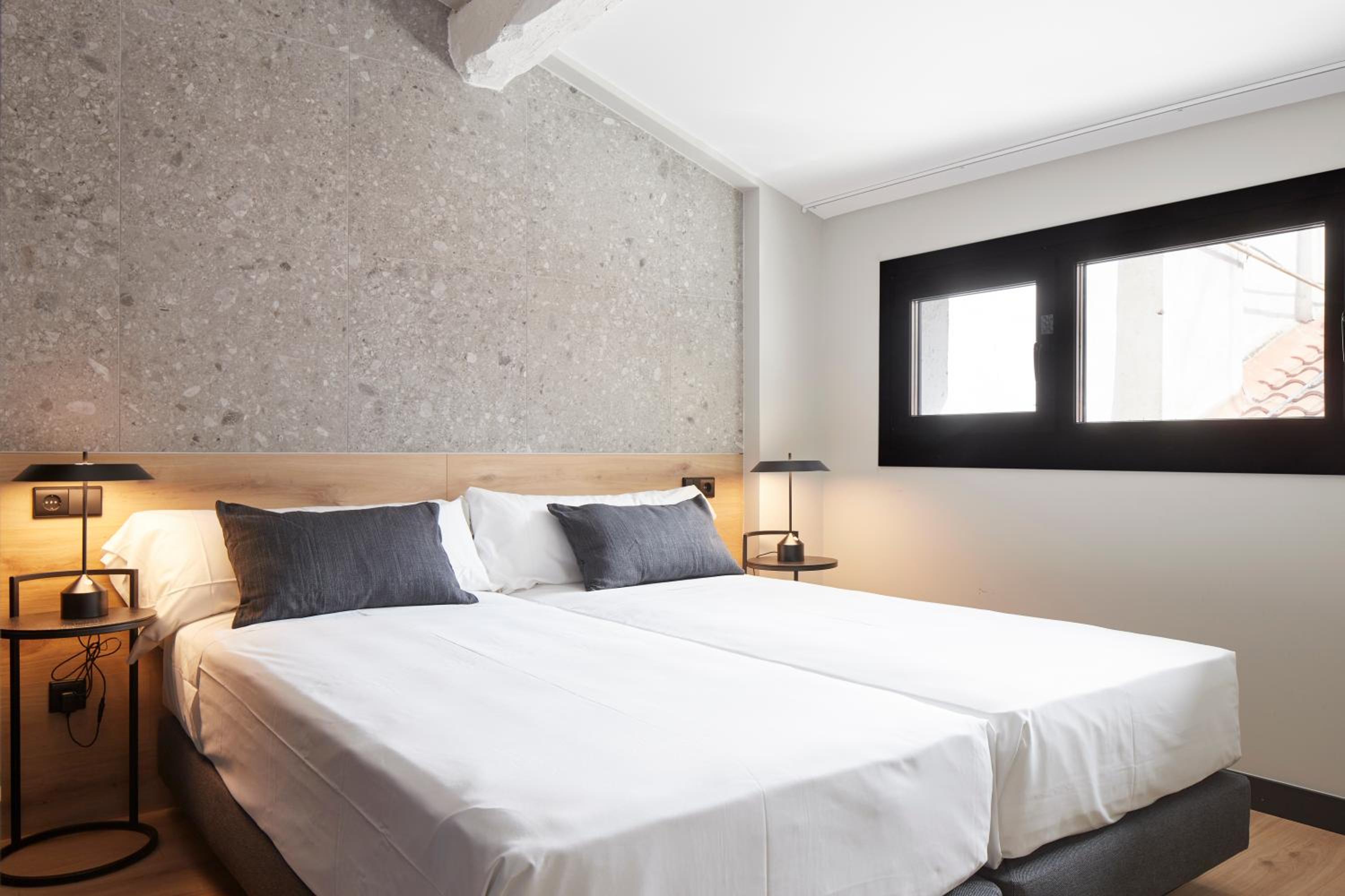 Twin Room - Attic - Photo 6