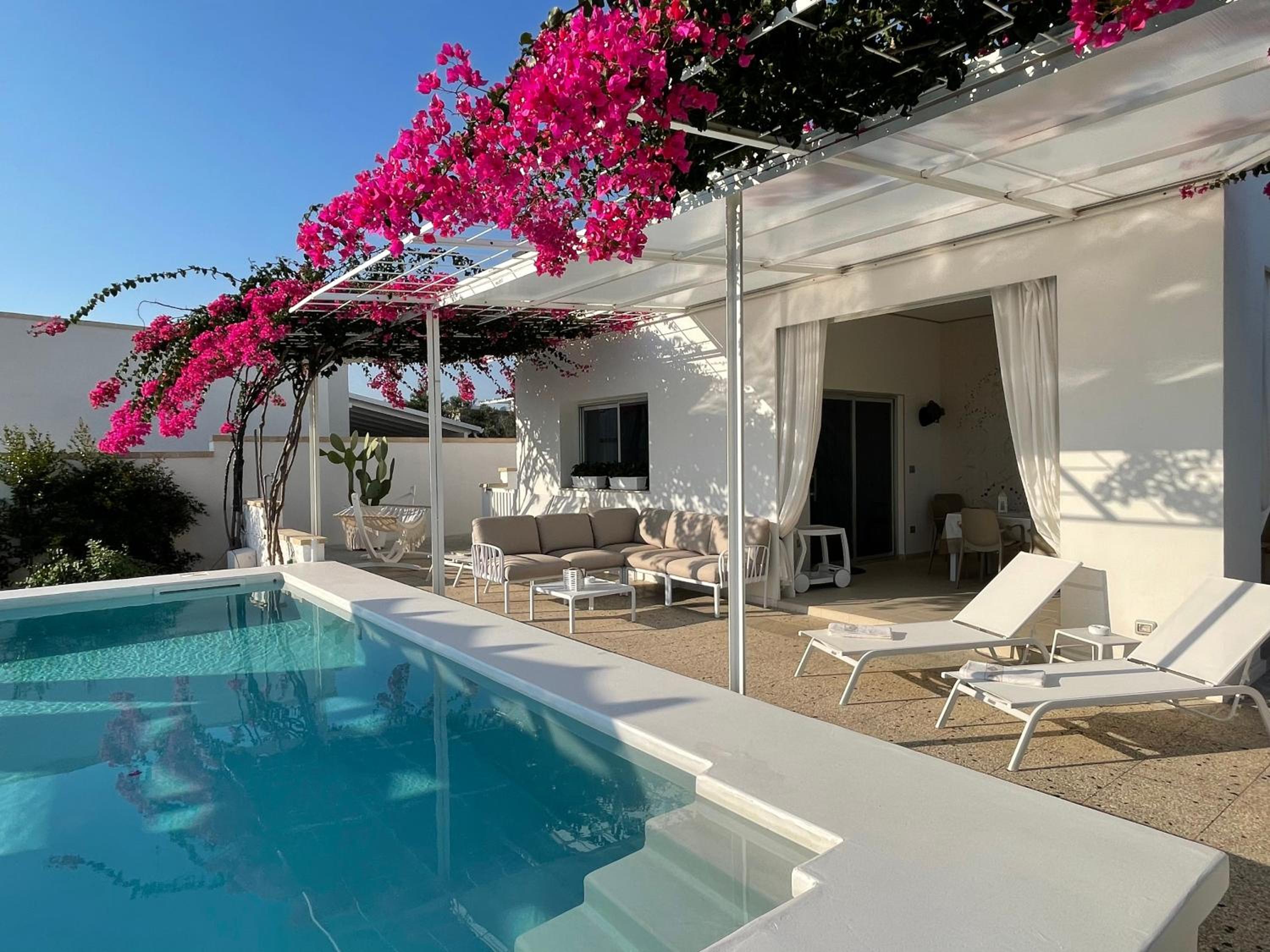Villa with Private Pool photo 2