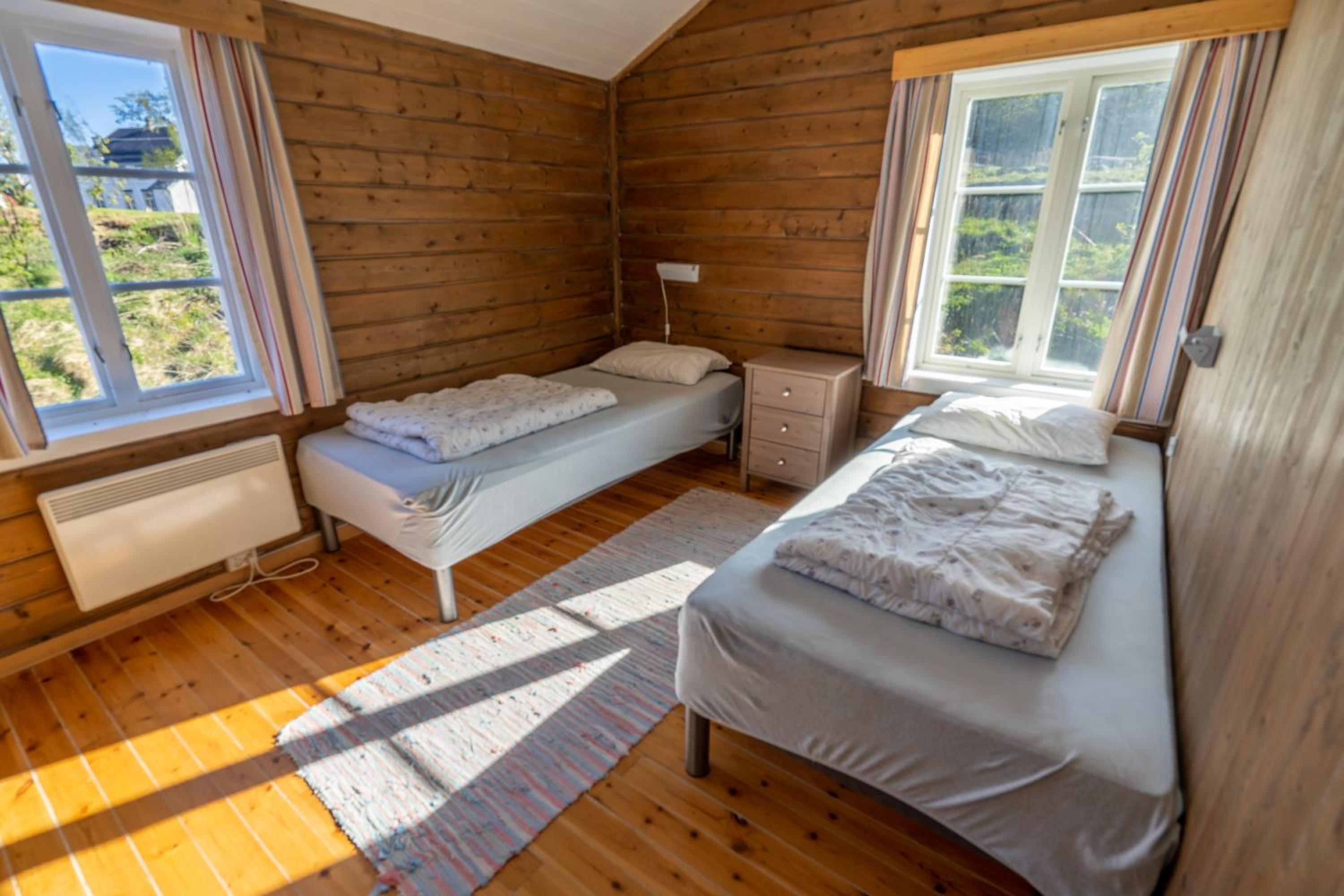 Sea View Two-Bedroom Cottage photo 3