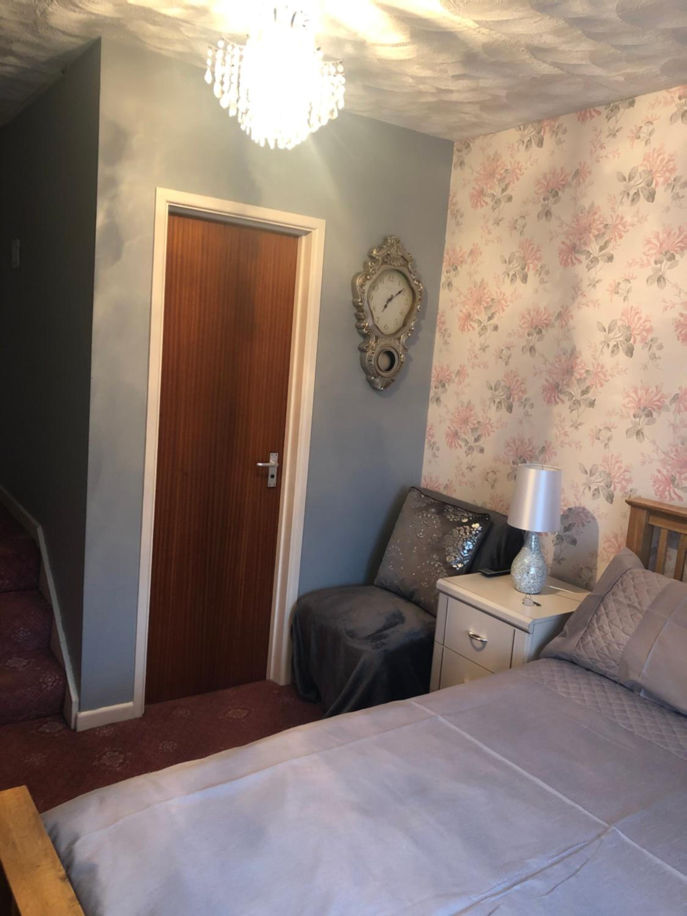 Double Room with Private Bathroom photo 3