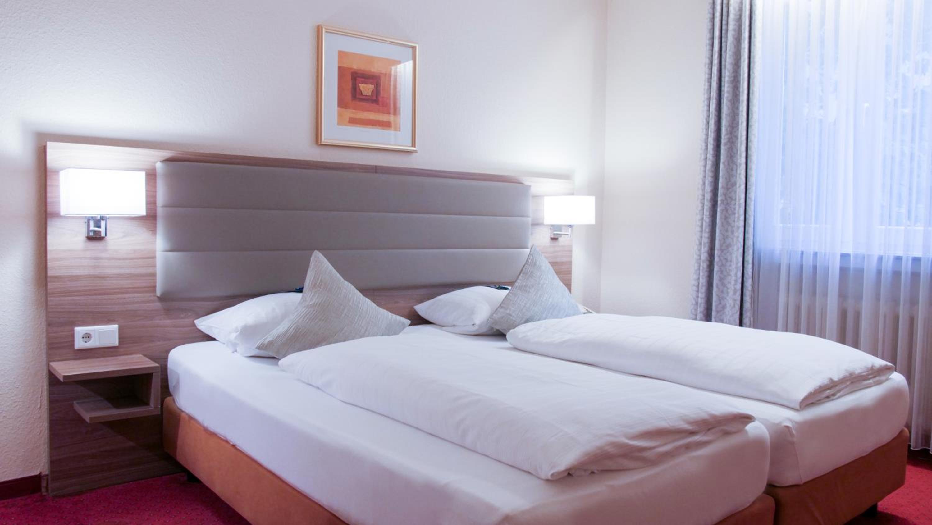 Business Double Room - Photo 16