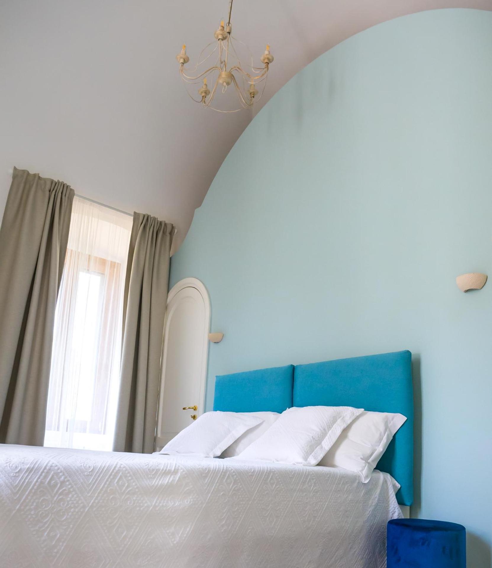 Deluxe Double Room - Photo 1