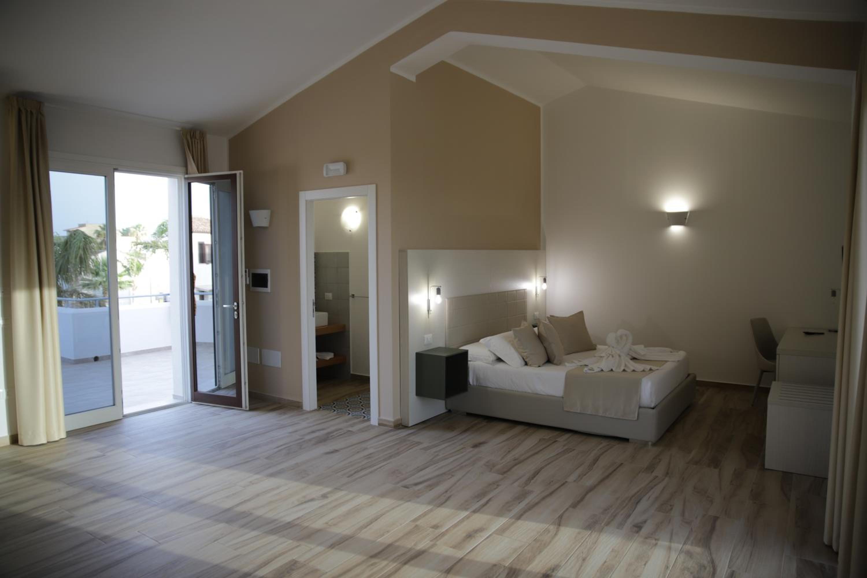 Suite with Sea View photo 1