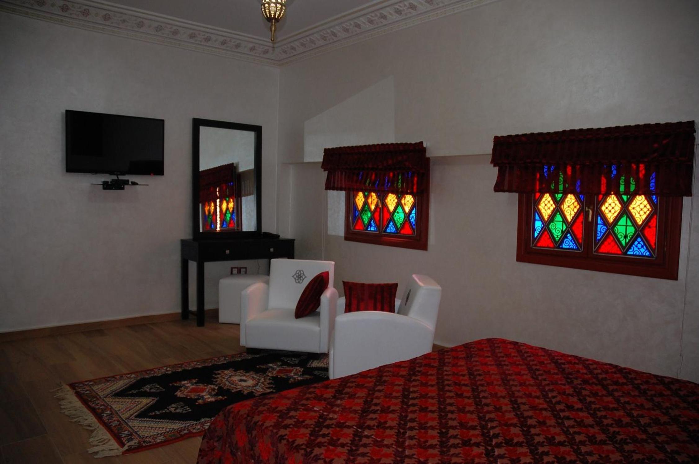 Deluxe King Room photo 2