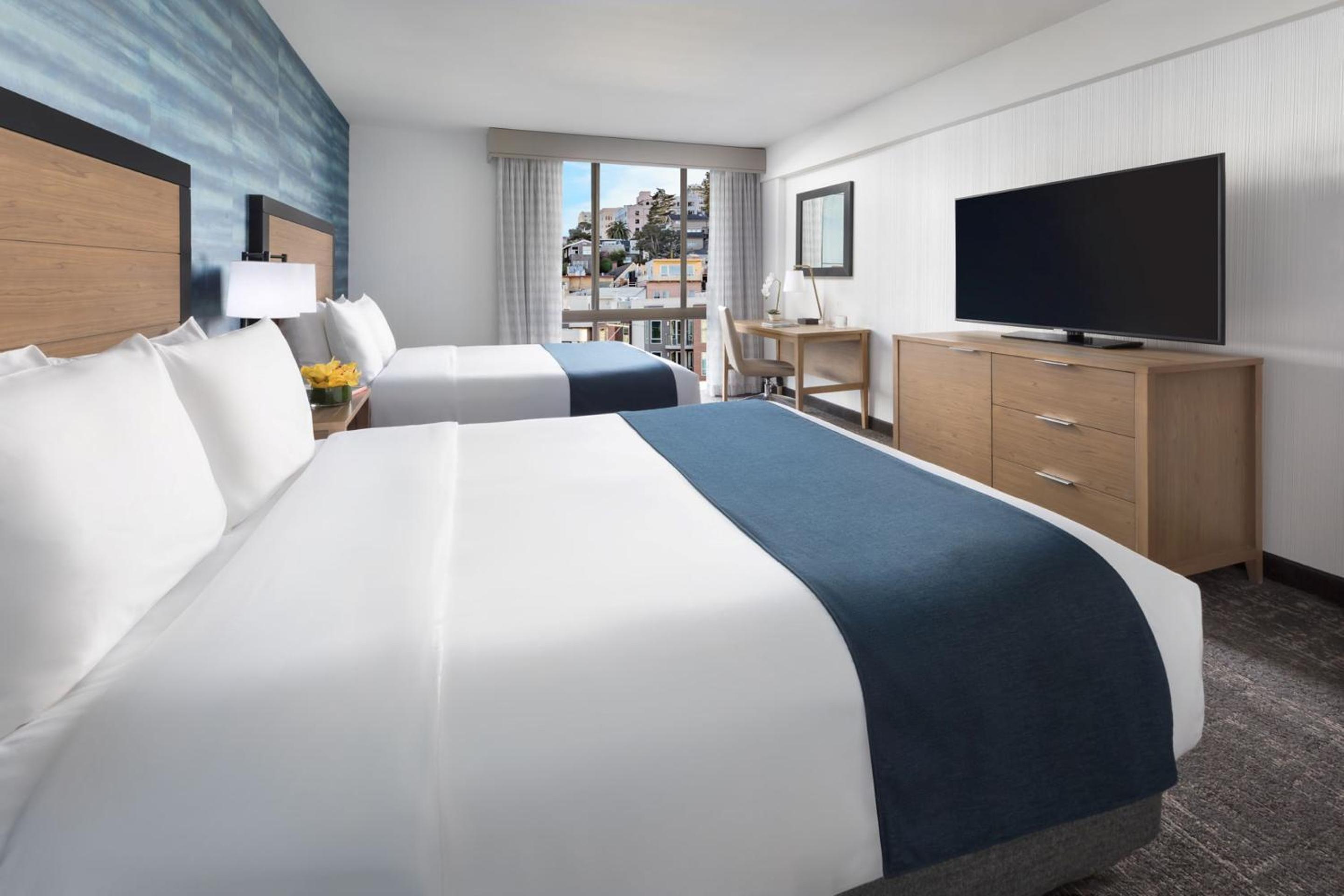 City View Queen Room with Two Queen Beds  - Photo 3
