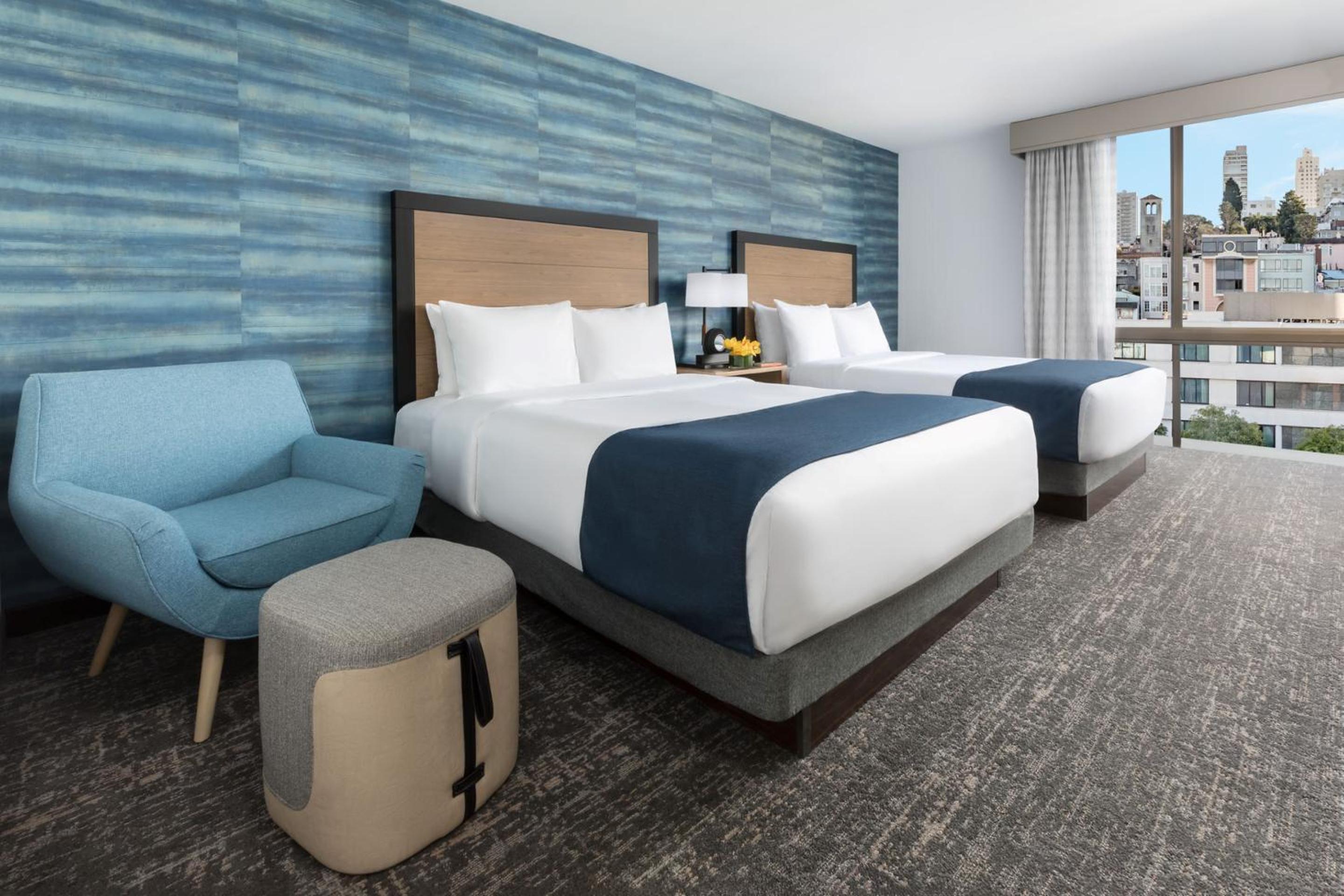 City View Queen Room with Two Queen Beds  - Photo 9