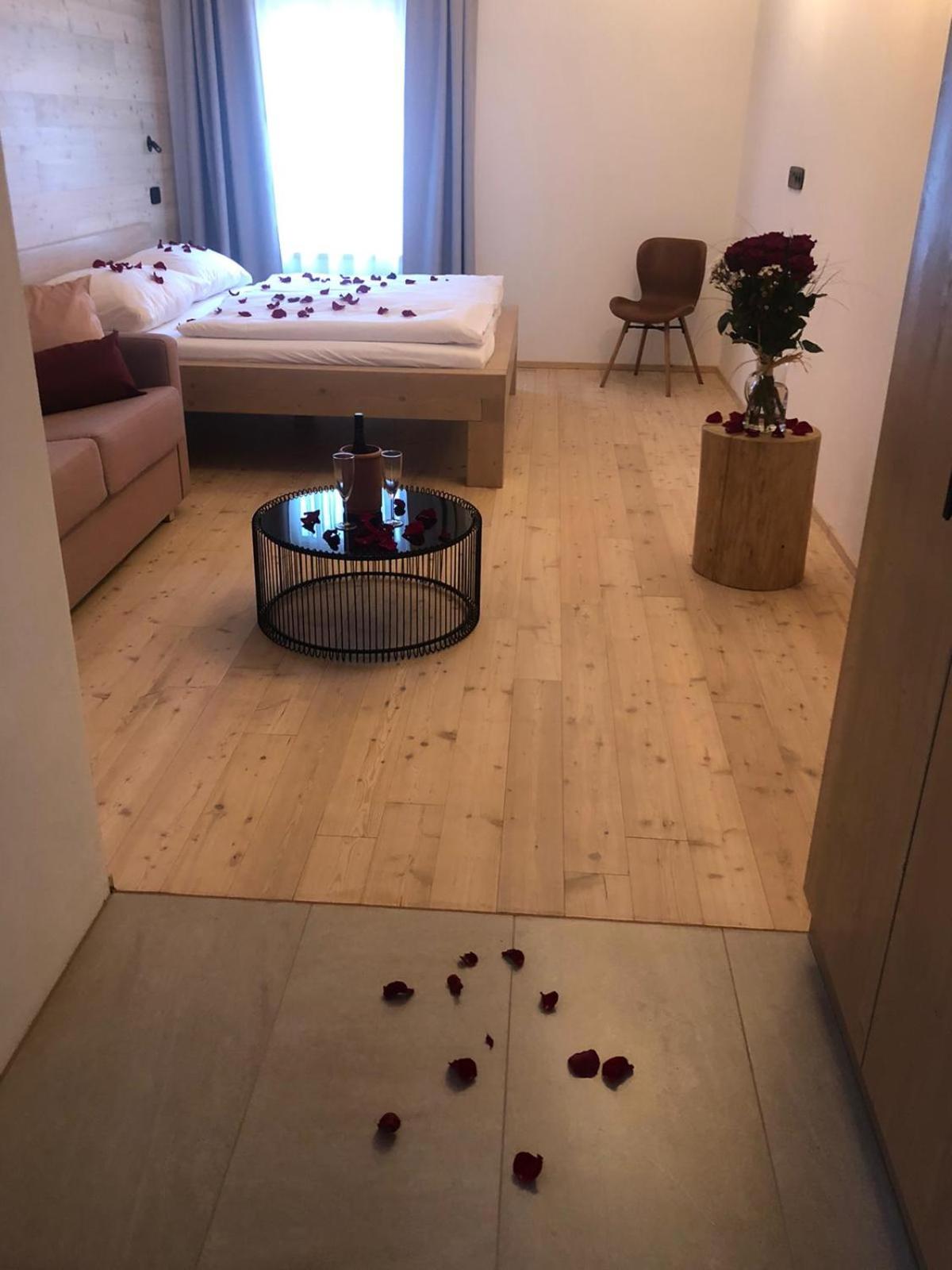 Double Room with Extra Bed photo 3