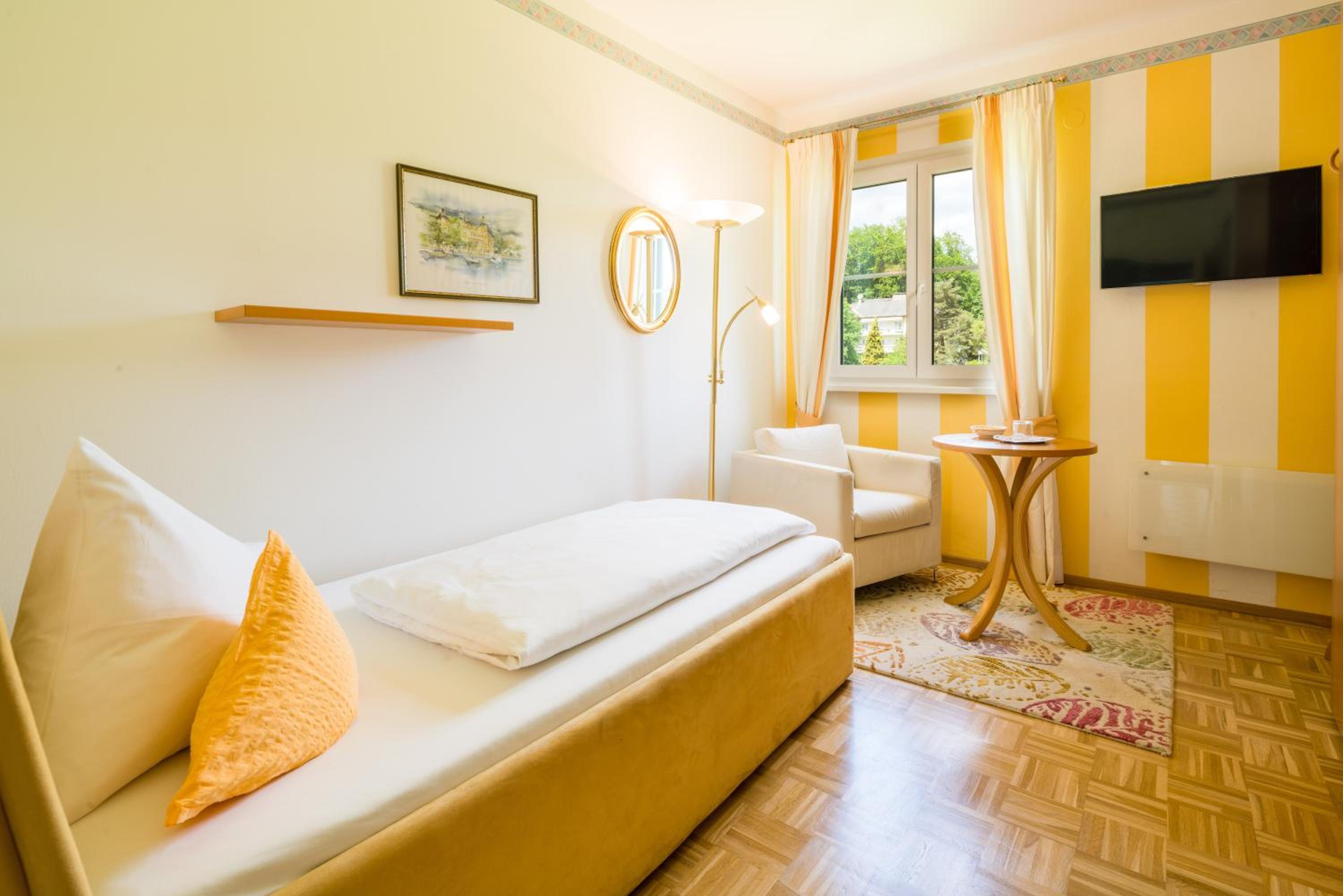 Single Room with Garden View photo 1
