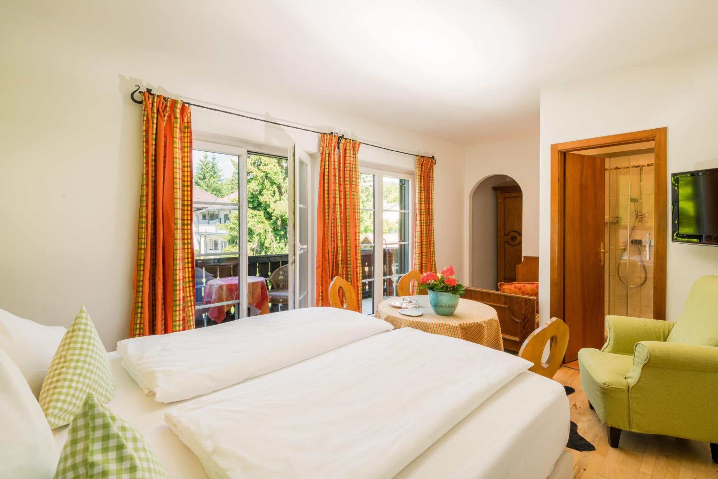 Triple Room with Garden View photo 1