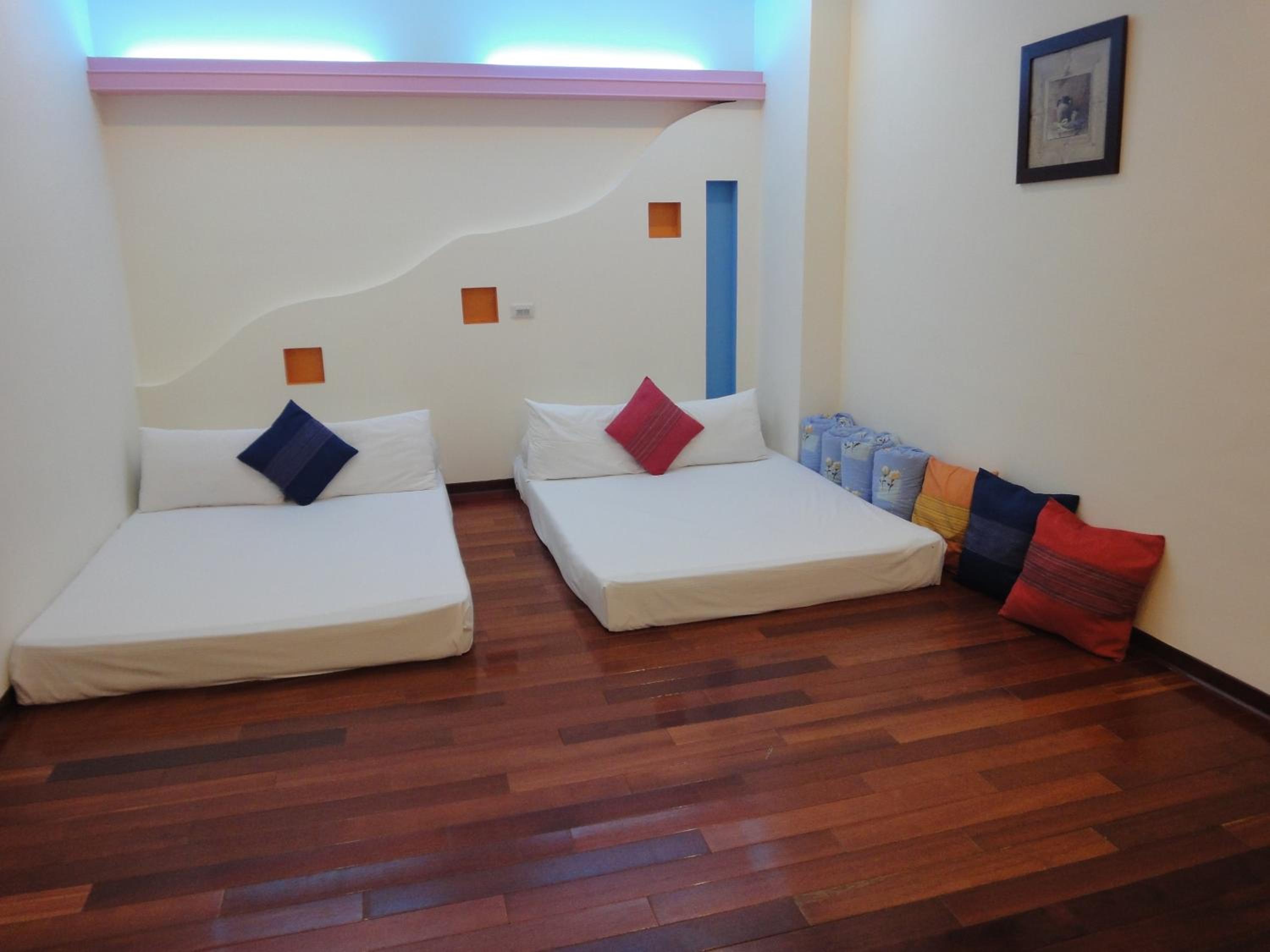 Japanese-Style Quadruple Room photo 3