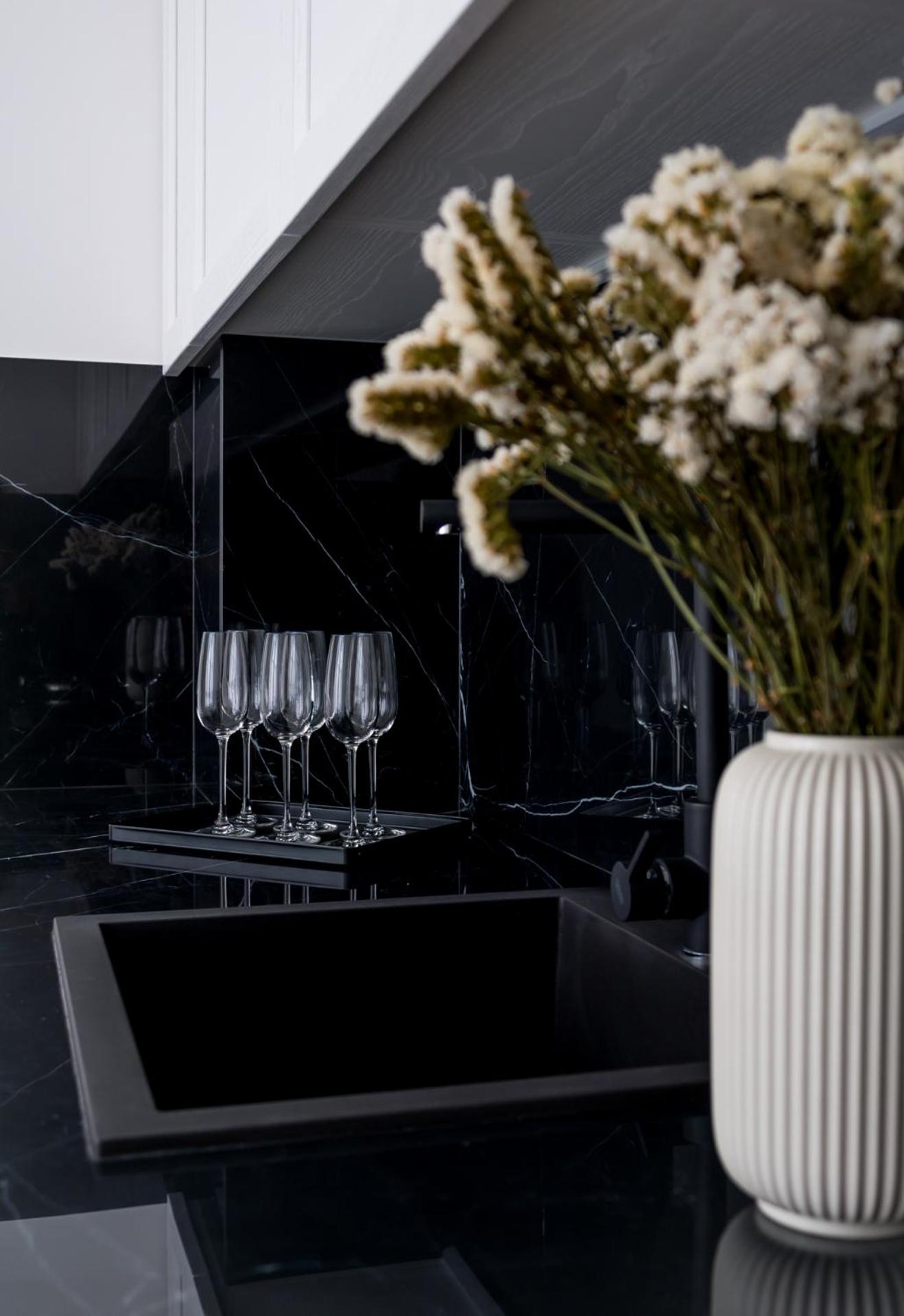 Family Suite - Photo 11