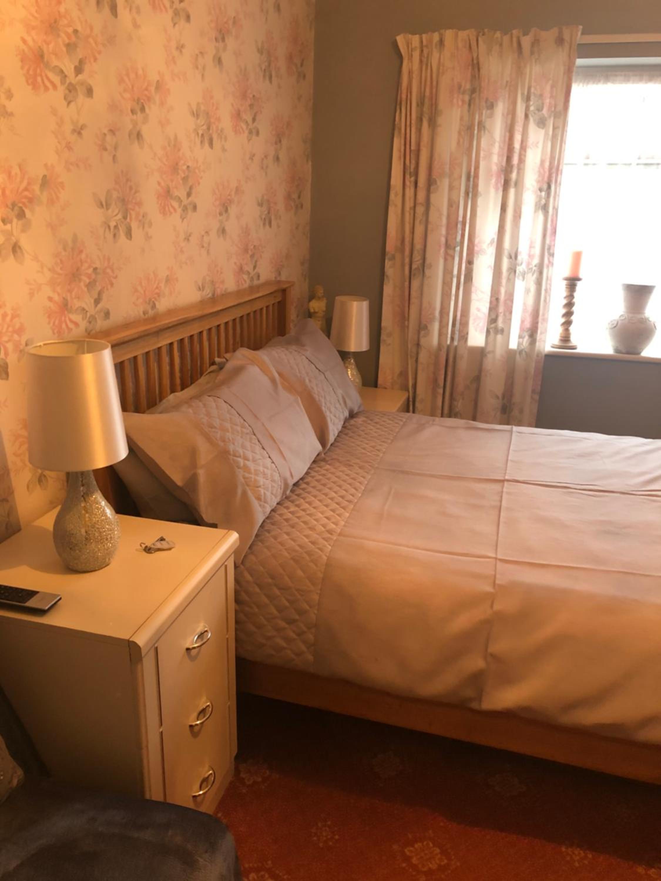 Double Room with Private Bathroom photo 1