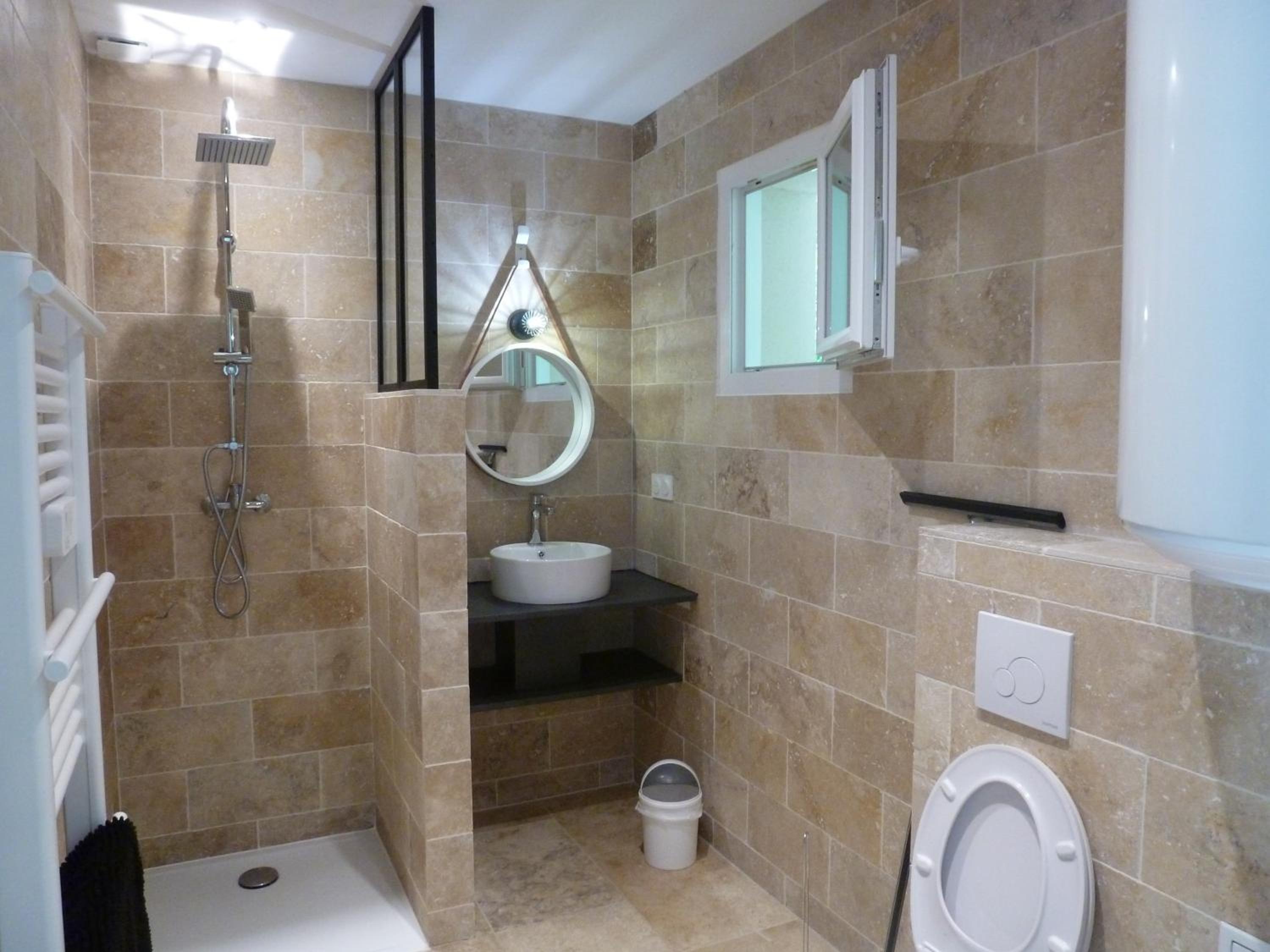 One-Bedroom Apartment - Photo 16